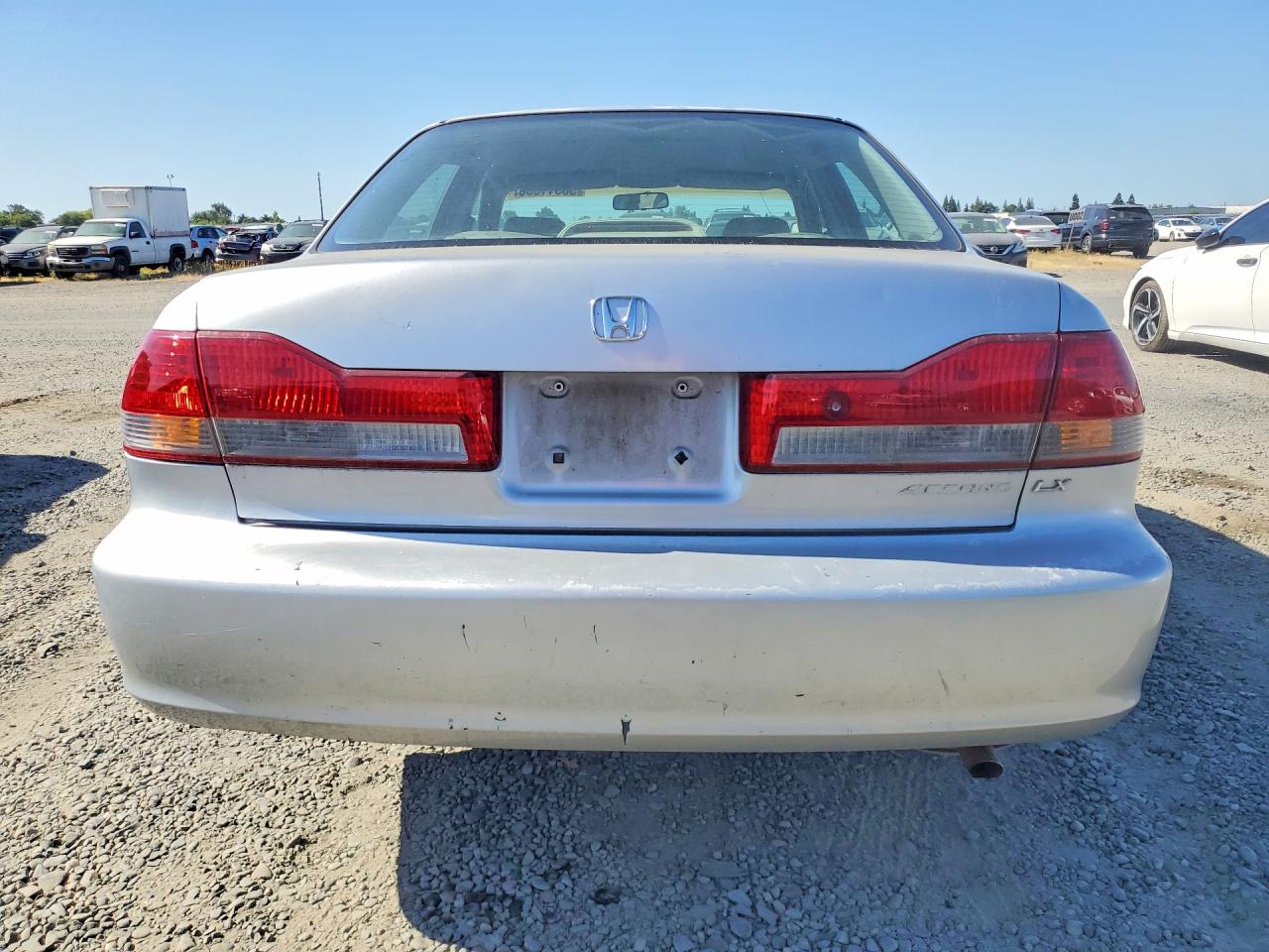 2002 Honda Accord Lx Silver vin: 1HGCG66522A137602