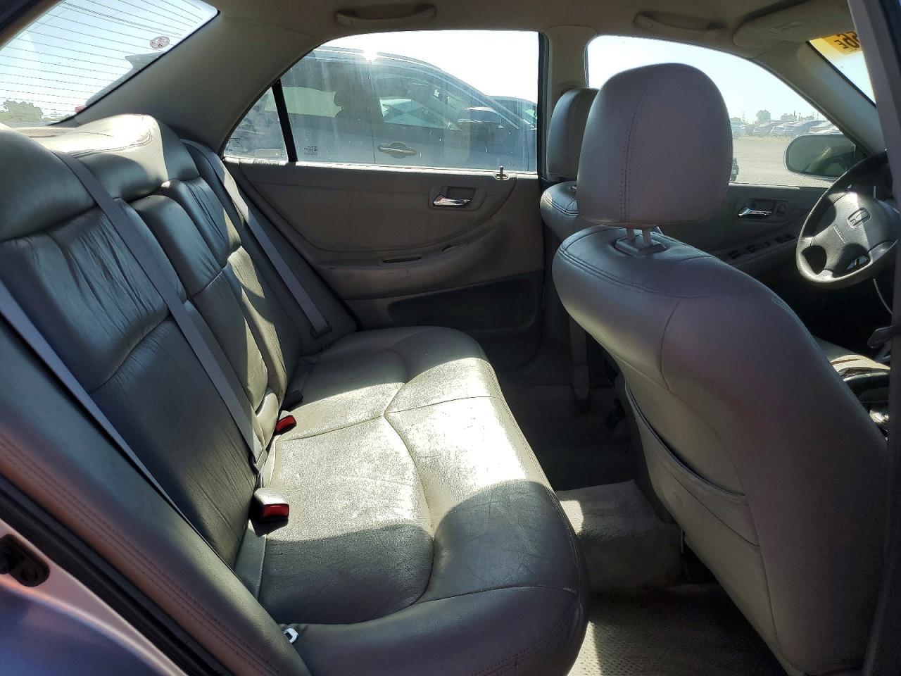 2002 Honda Accord Lx Silver vin: 1HGCG66522A137602
