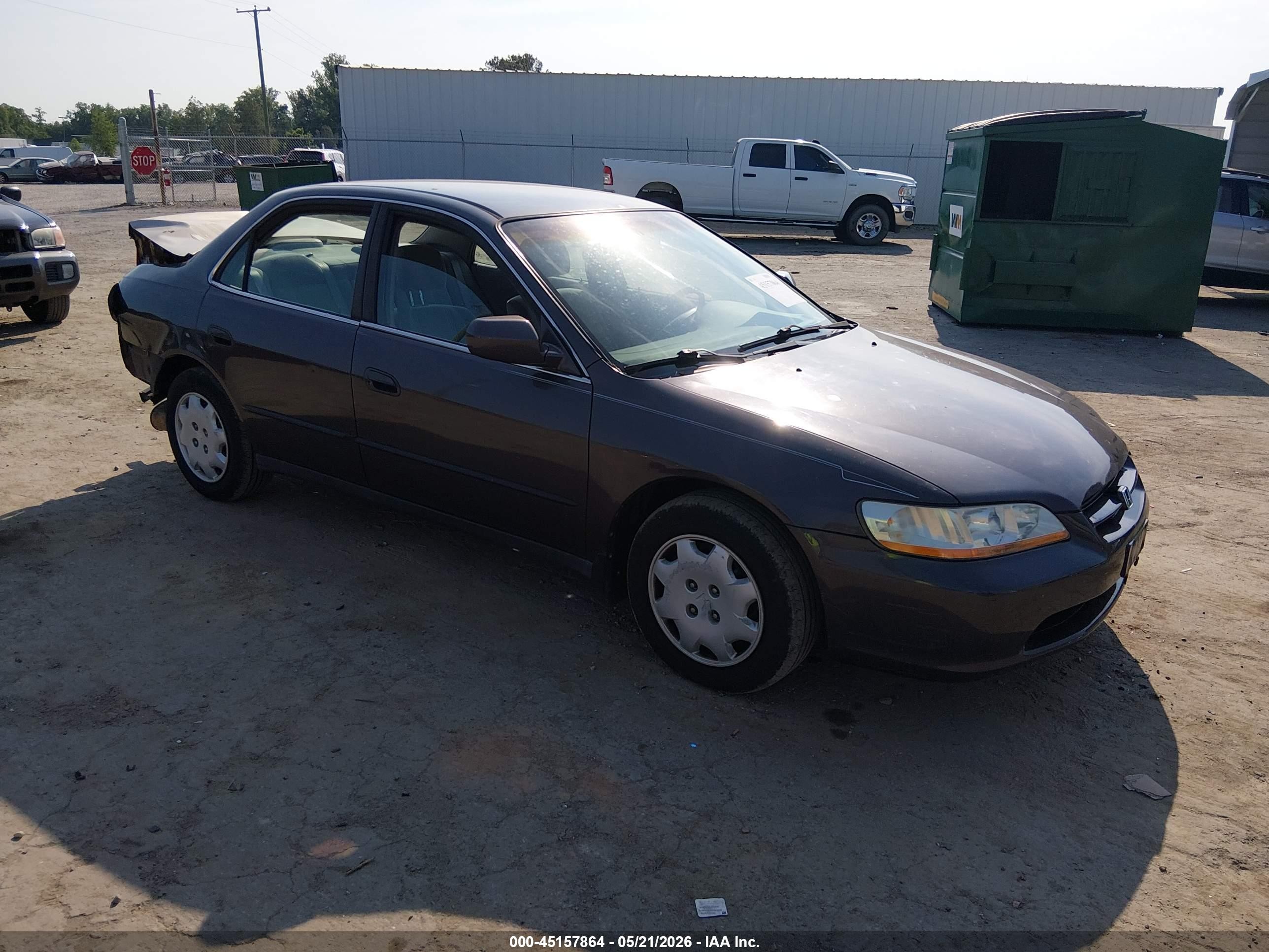 1HGCG6652XA030833