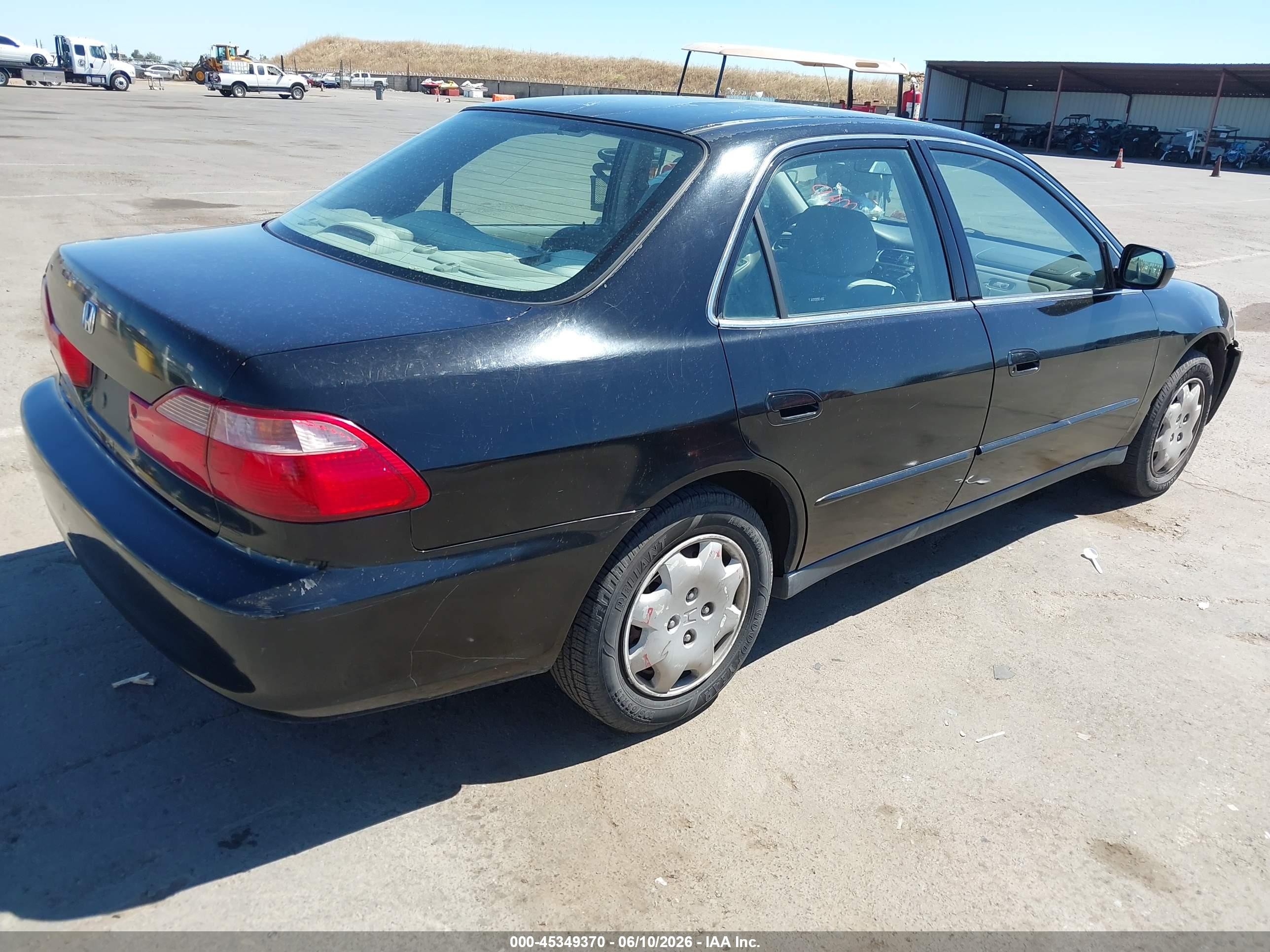 2000 Honda Accord 2.3 Lx Черный vin: 1HGCG6653YA099046