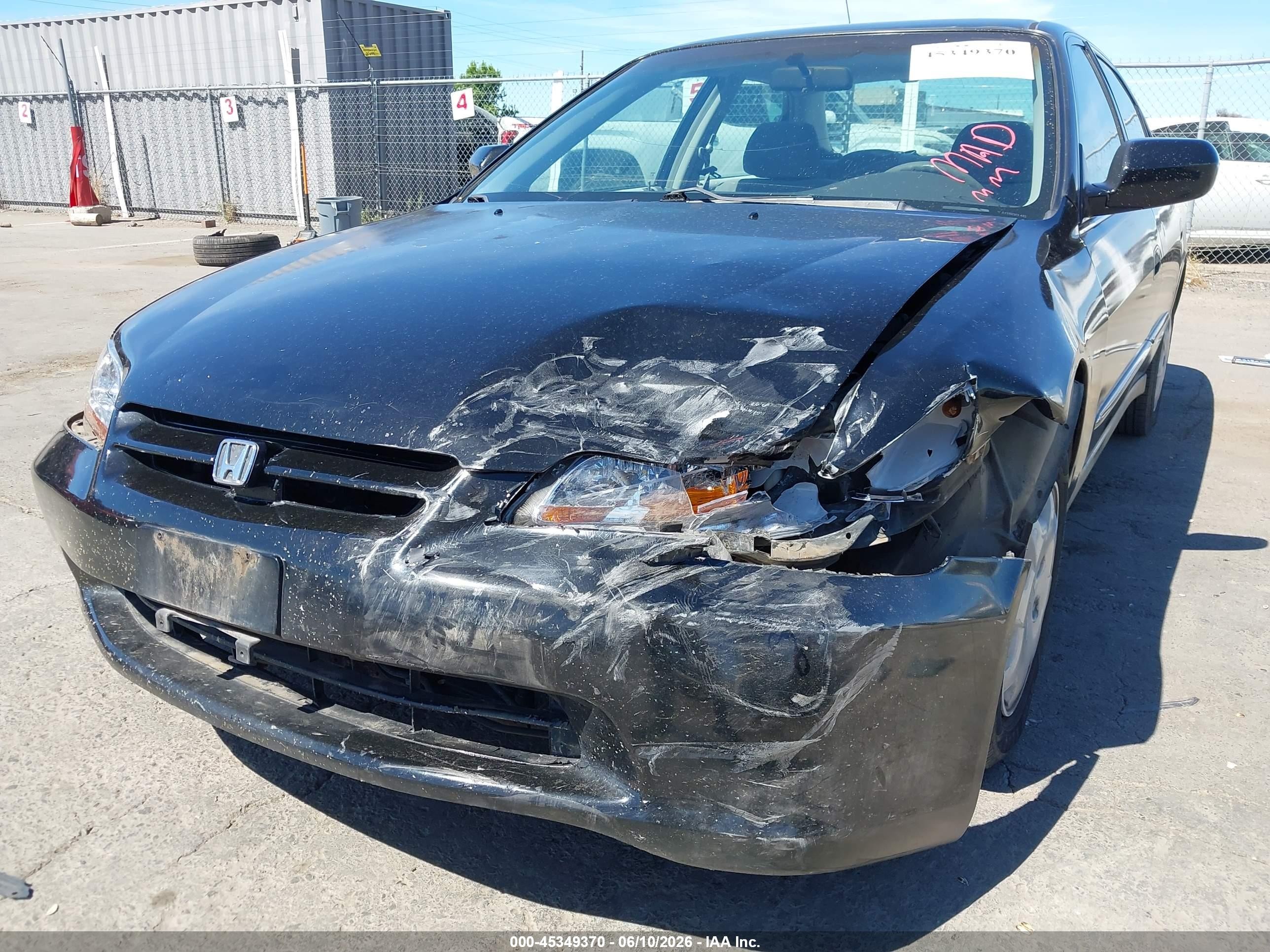 2000 Honda Accord 2.3 Lx Черный vin: 1HGCG6653YA099046