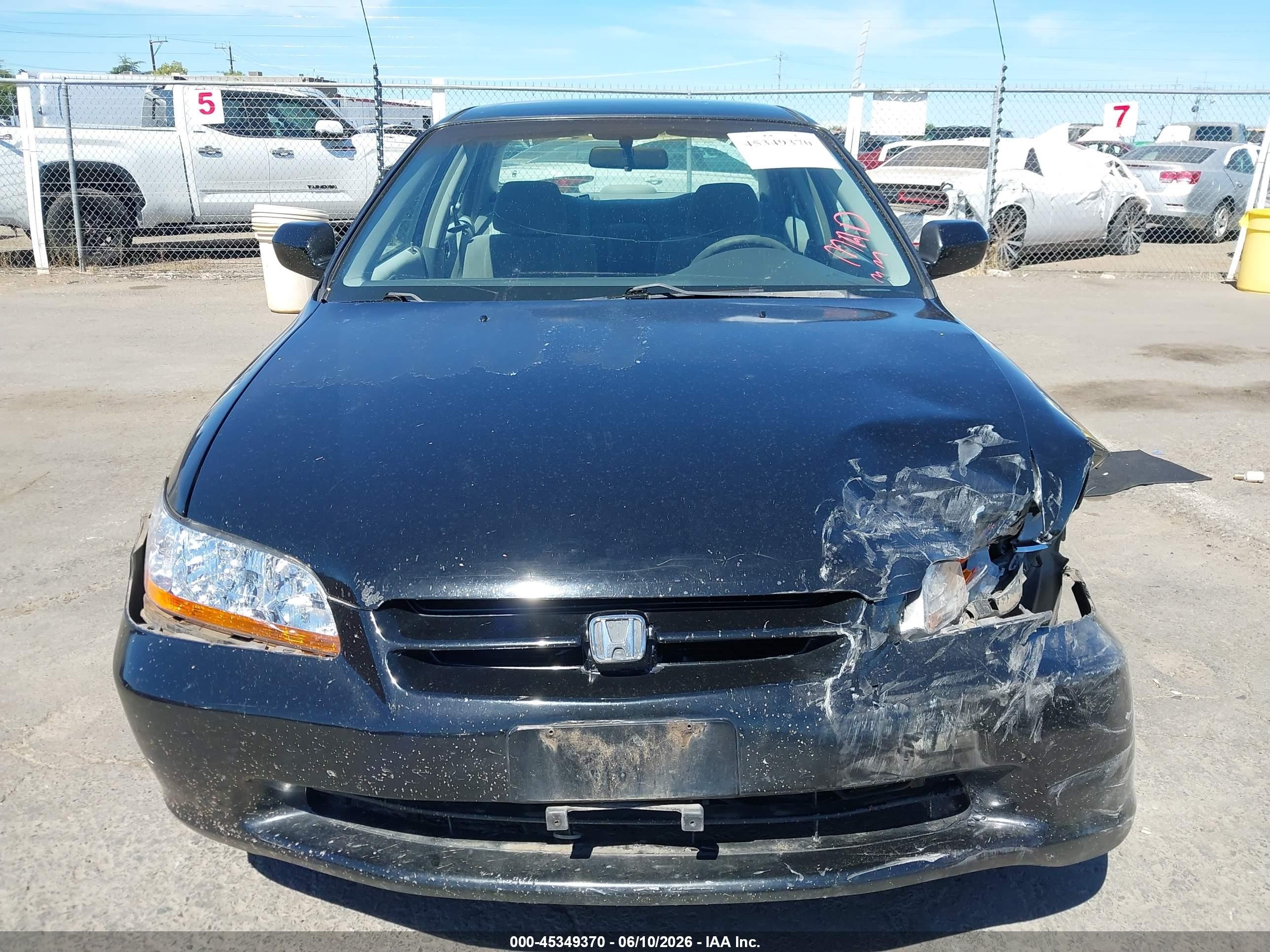 2000 Honda Accord 2.3 Lx Черный vin: 1HGCG6653YA099046
