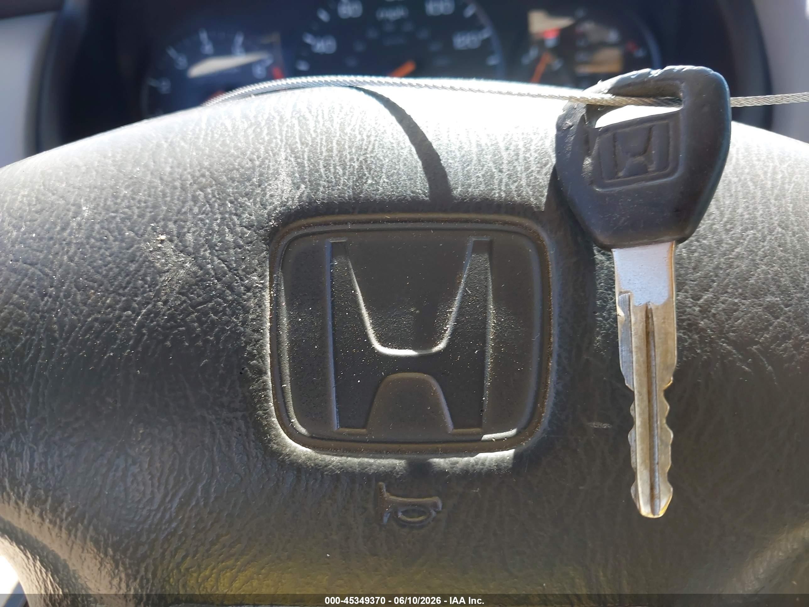 2000 Honda Accord 2.3 Lx Черный vin: 1HGCG6653YA099046