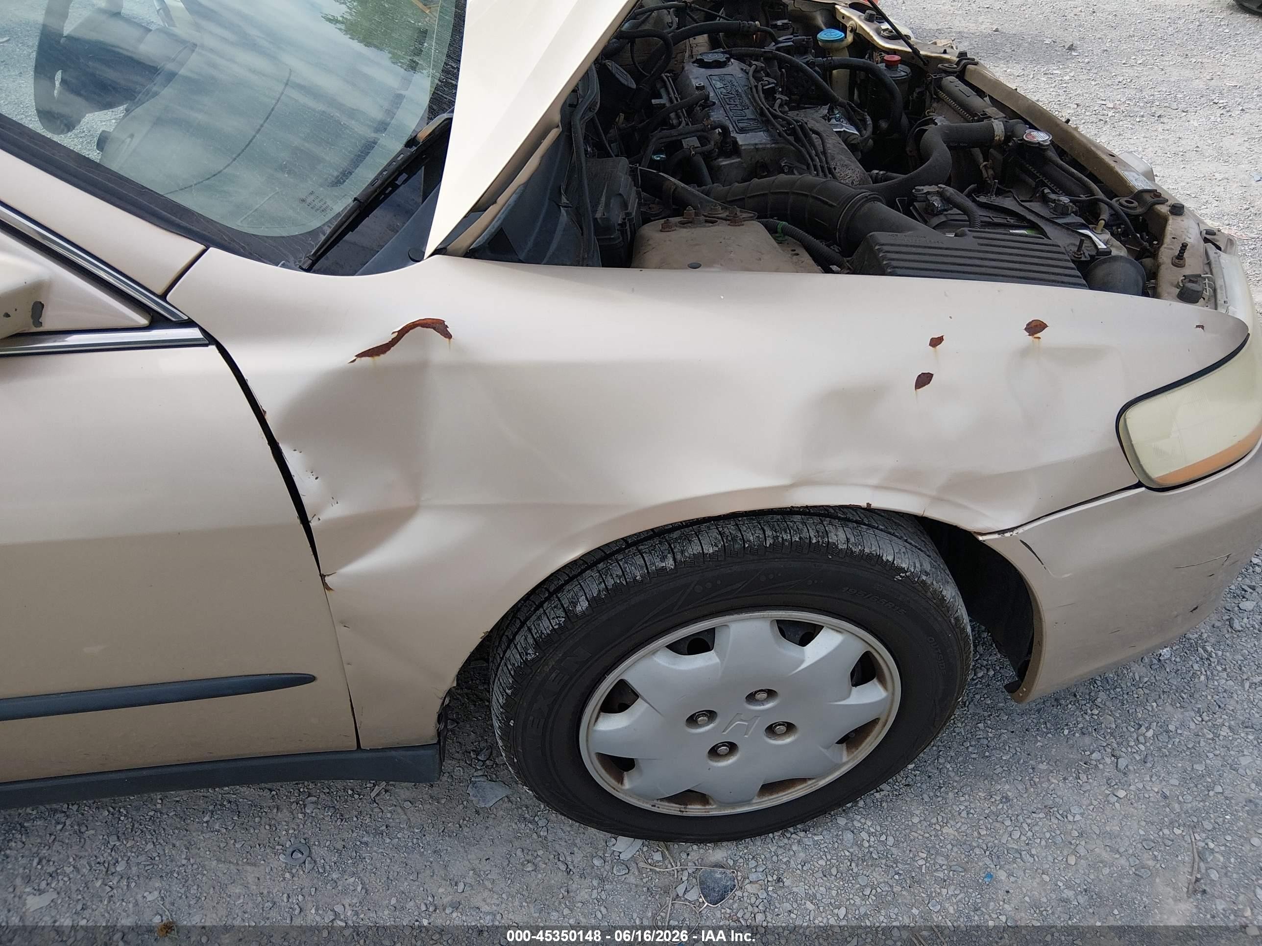 2000 Honda Accord 2.3 Lx Gold vin: 1HGCG6655YA132385