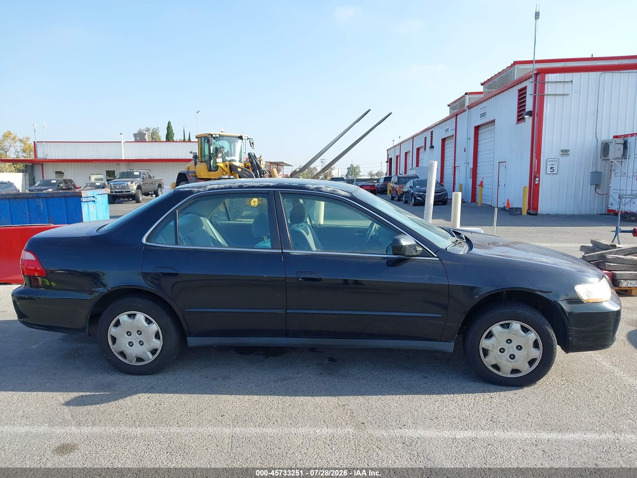 2000 Honda Accord 2.3 Lx Black vin: 1HGCG6655YA151454
