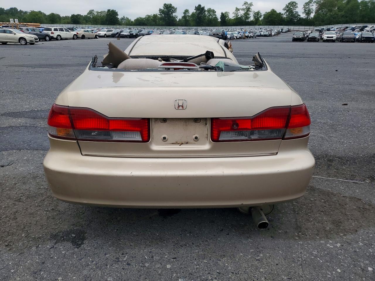 2001 Honda Accord Lx Gold vin: 1HGCG66561A086698