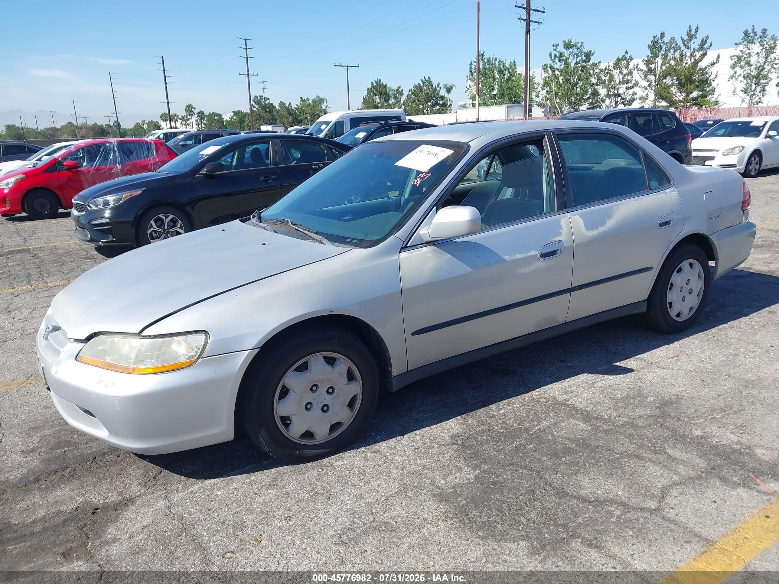 1999 Honda Accord Lx Silver vin: 1HGCG6657XA144701
