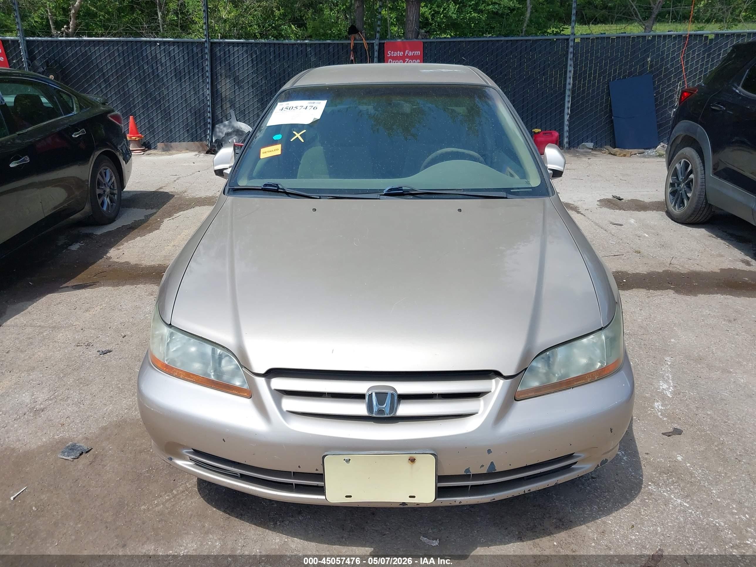 2002 Honda Accord 2.3 Lx Золотой vin: 1HGCG66592A006442