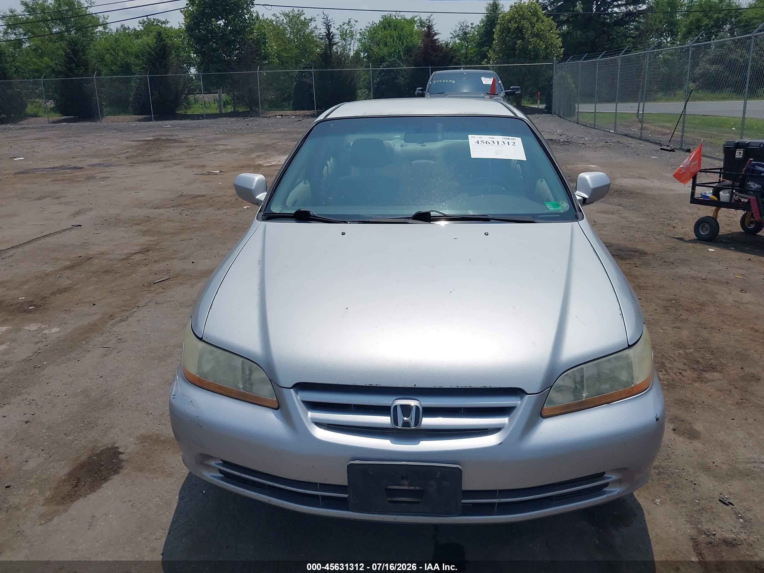 2002 Honda Accord 2.3 Lx Silver vin: 1HGCG66592A050439