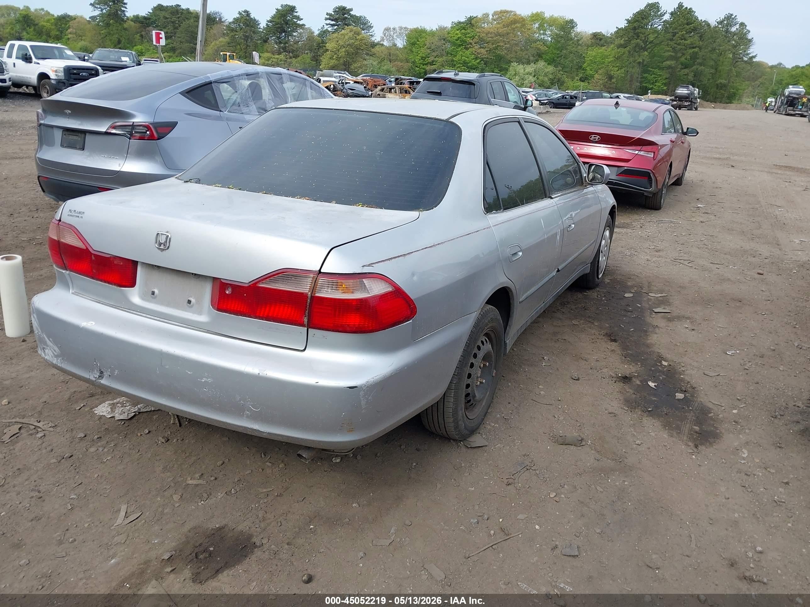 1999 Honda Accord Lx Серебряный vin: 1HGCG6659XA124174