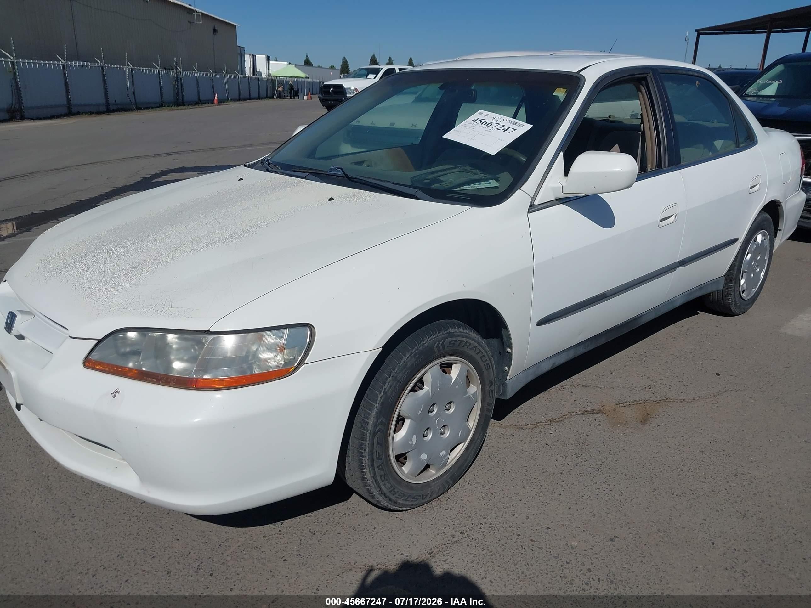 2000 Honda Accord 2.3 Lx Белый vin: 1HGCG6659YA012606