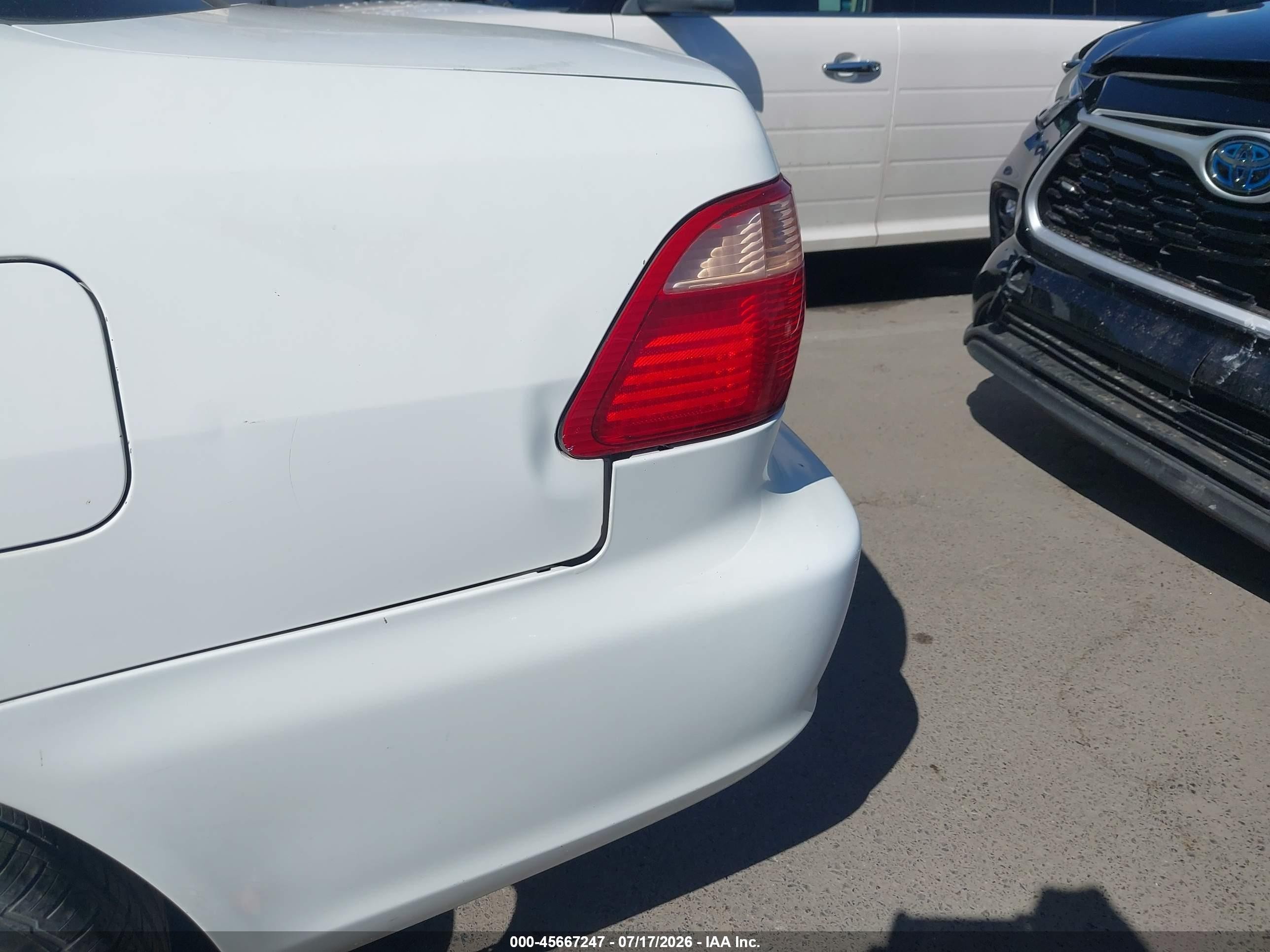 2000 Honda Accord 2.3 Lx Белый vin: 1HGCG6659YA012606