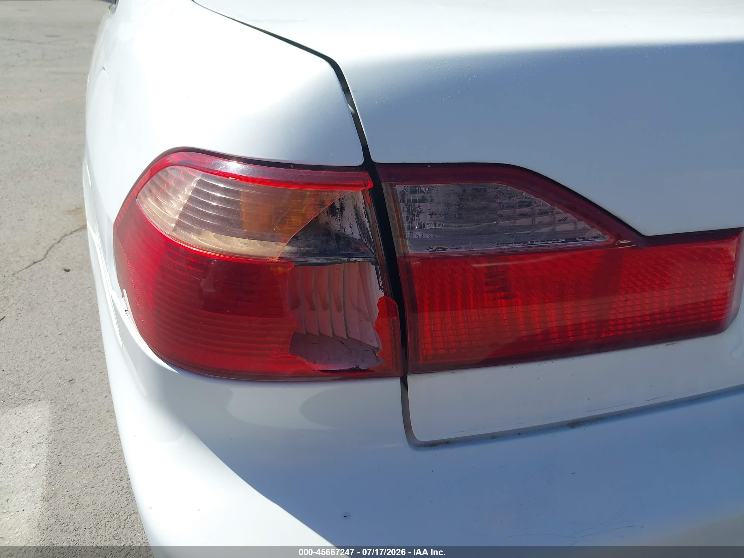 2000 Honda Accord 2.3 Lx Белый vin: 1HGCG6659YA012606