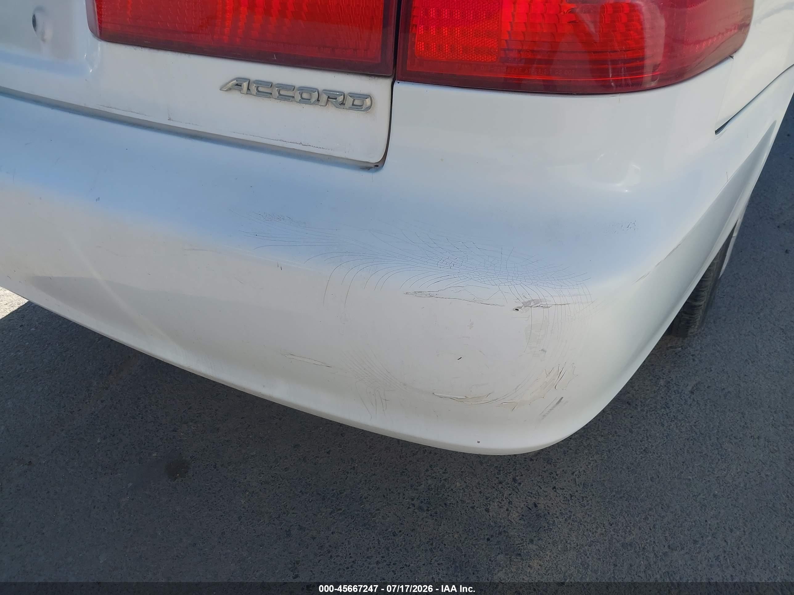 2000 Honda Accord 2.3 Lx Белый vin: 1HGCG6659YA012606