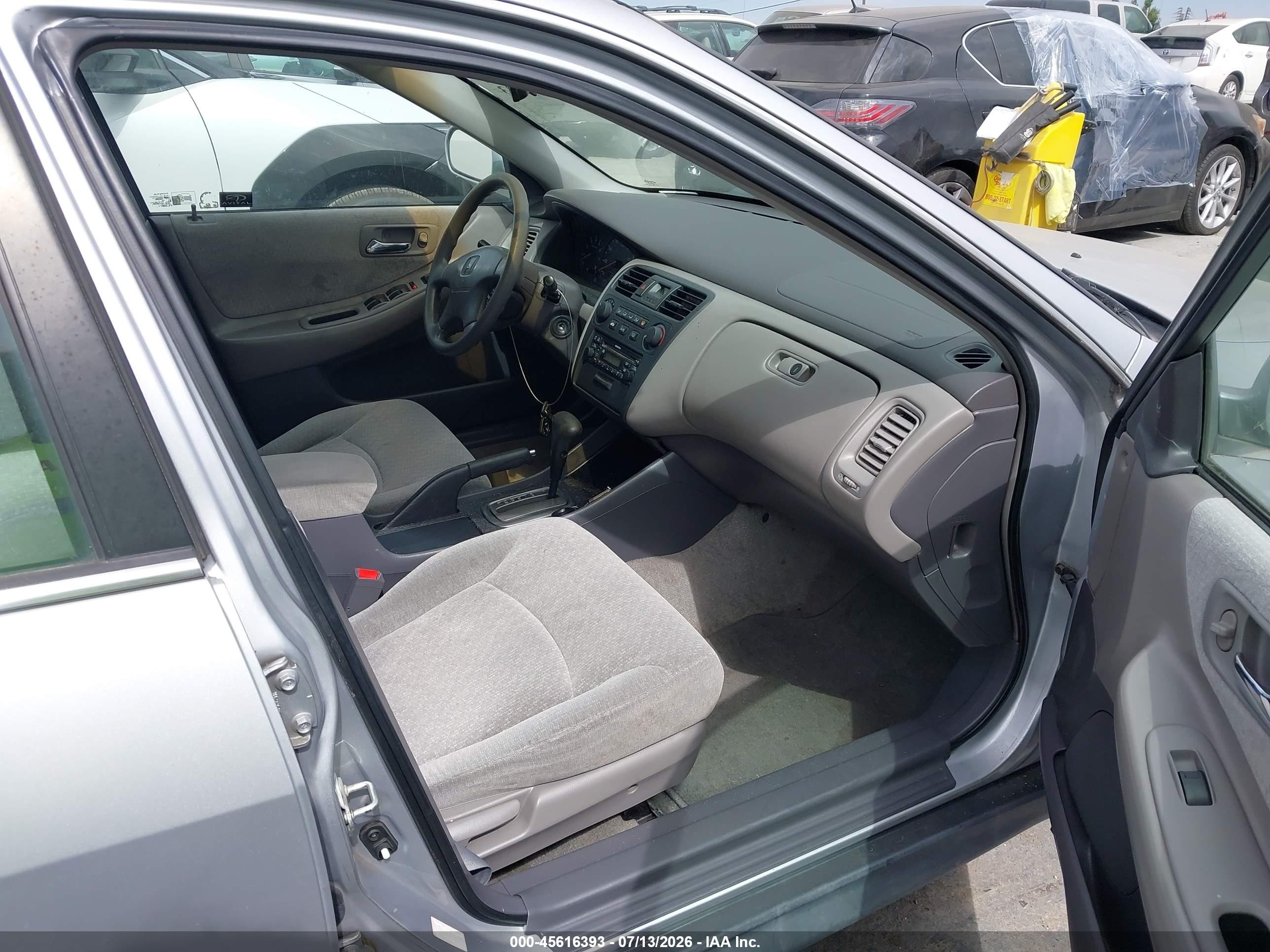2002 Honda Accord 2.3 Lx Gray vin: 1HGCG66712A046676