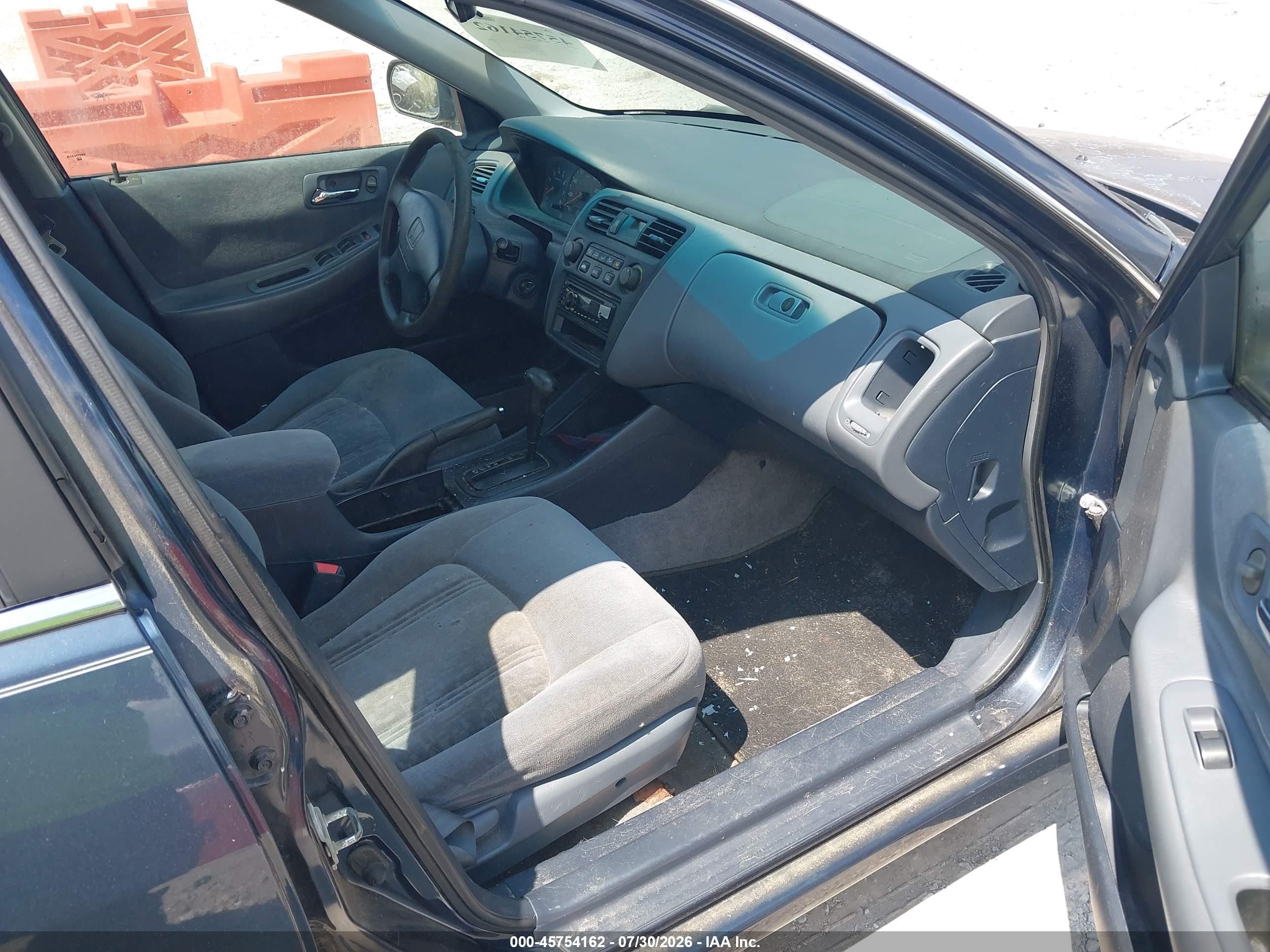 2000 Honda Accord 2.3 Ex Blue vin: 1HGCG6674YA021084
