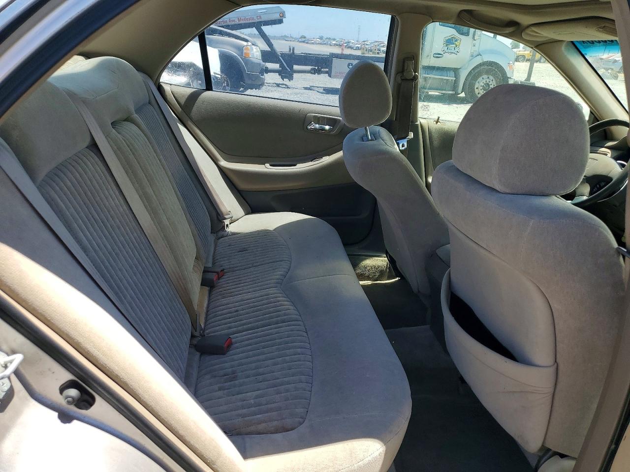 1998 Honda Accord Ex Silver vin: 1HGCG6676WA105873