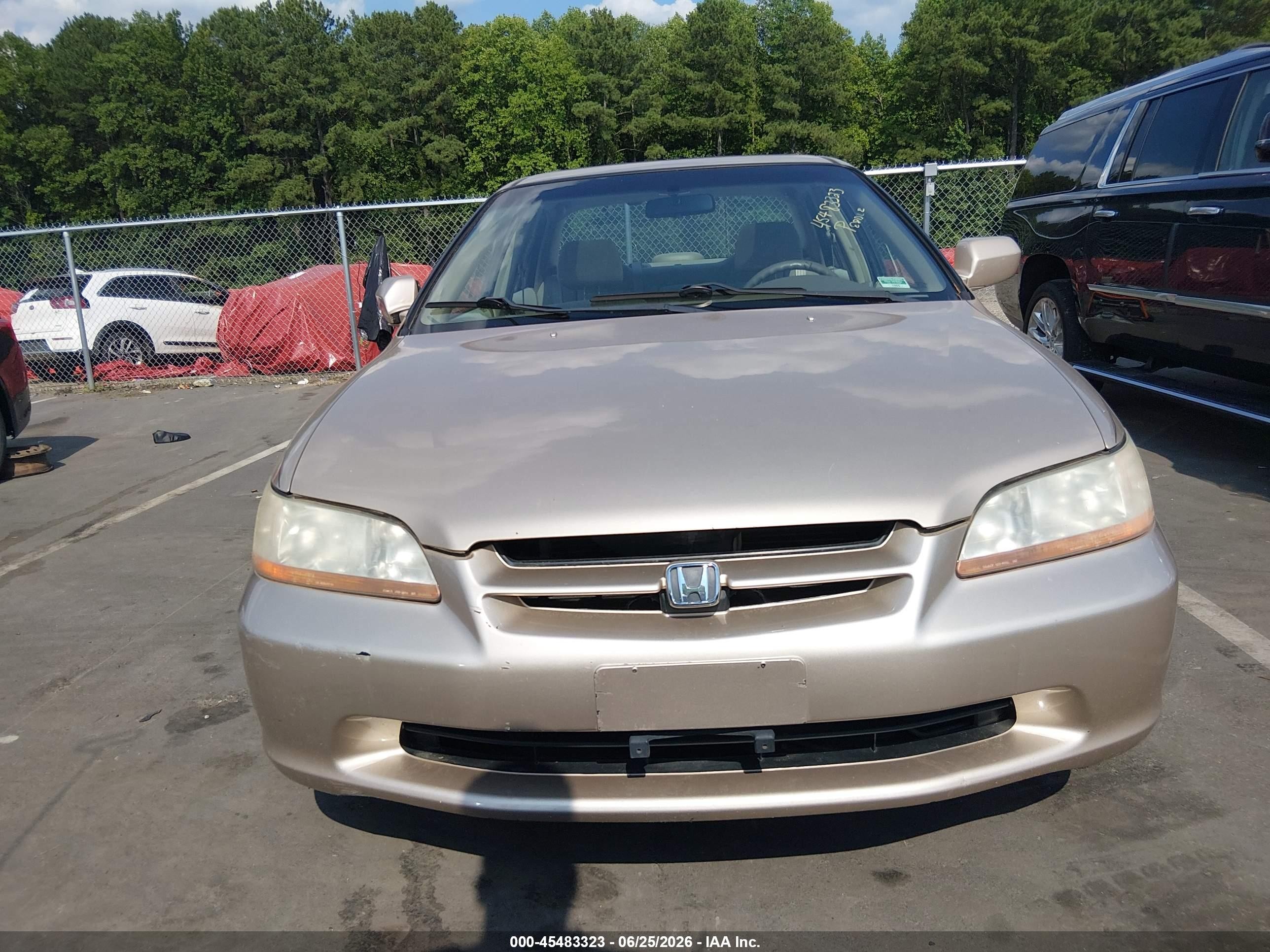 2000 Honda Accord 2.3 Ex Gold vin: 1HGCG6677YA094868