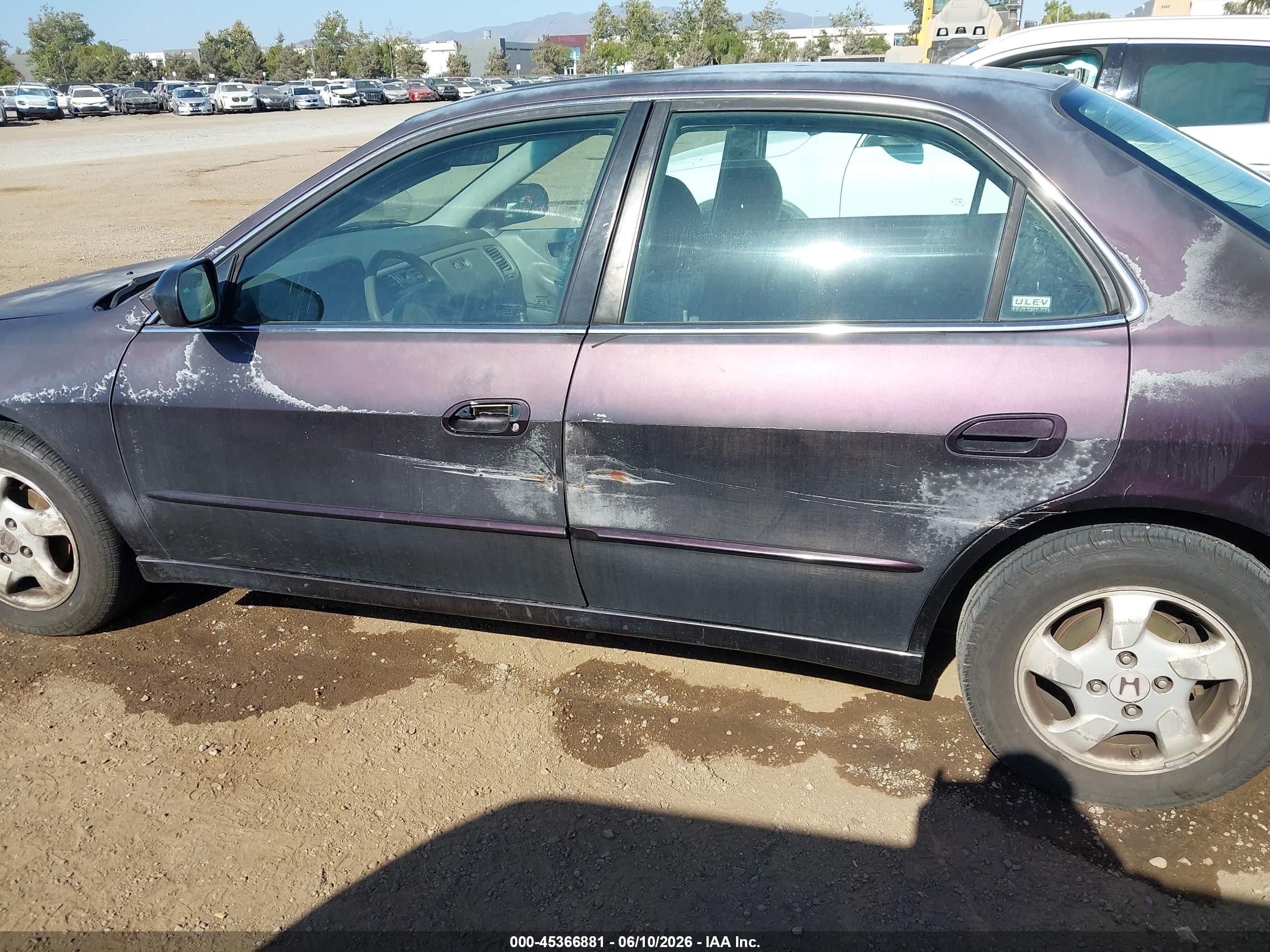 1998 Honda Accord Ex Фиолетовый vin: 1HGCG6678WA267908