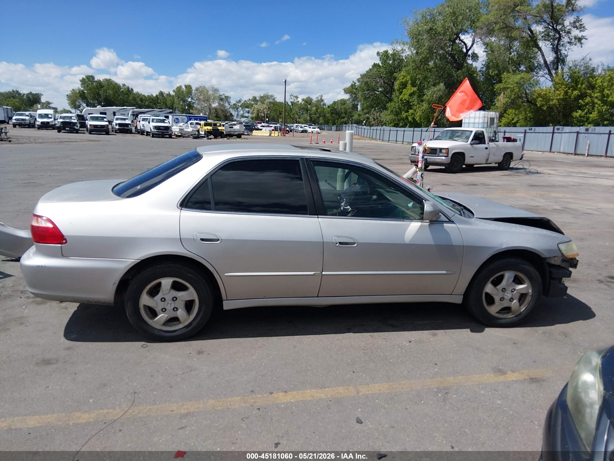1999 Honda Accord Ex Gold vin: 1HGCG6679XA094708