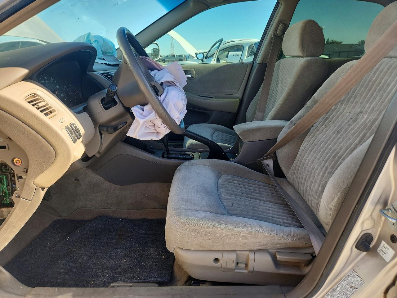 1998 Honda Accord Ex Silver vin: 1HGCG667XWA127990