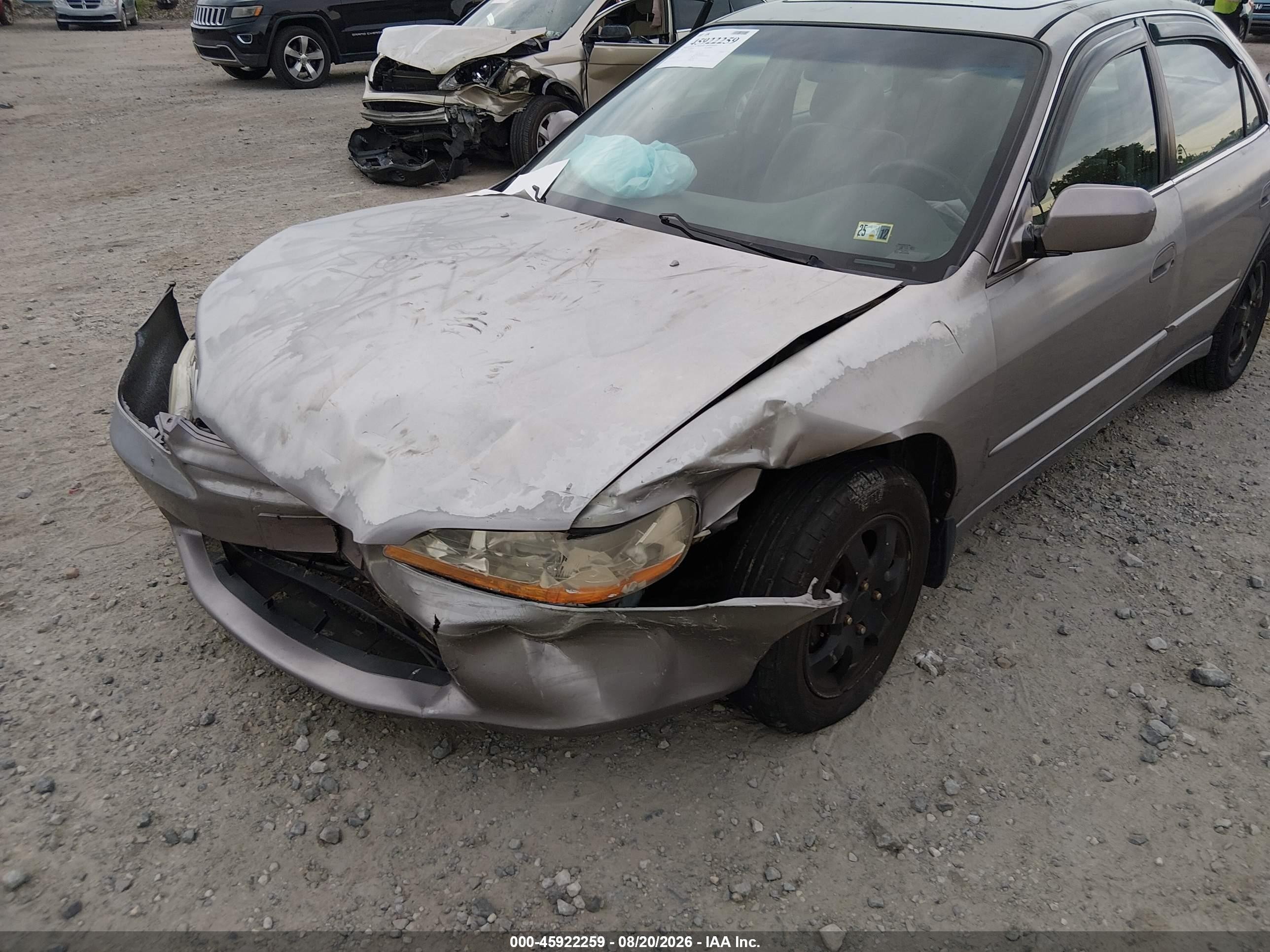 2000 Honda Accord 2.3 Ex Gray vin: 1HGCG667XYA007626