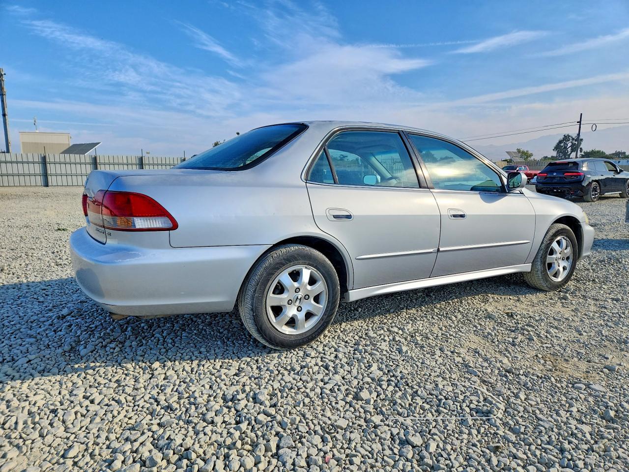 2002 Honda Accord Ex Silver vin: 1HGCG66822A147556
