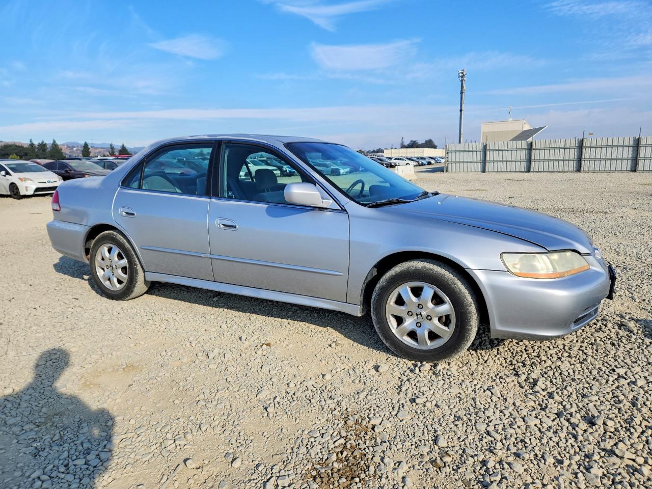 2002 Honda Accord Ex Silver vin: 1HGCG66822A147556