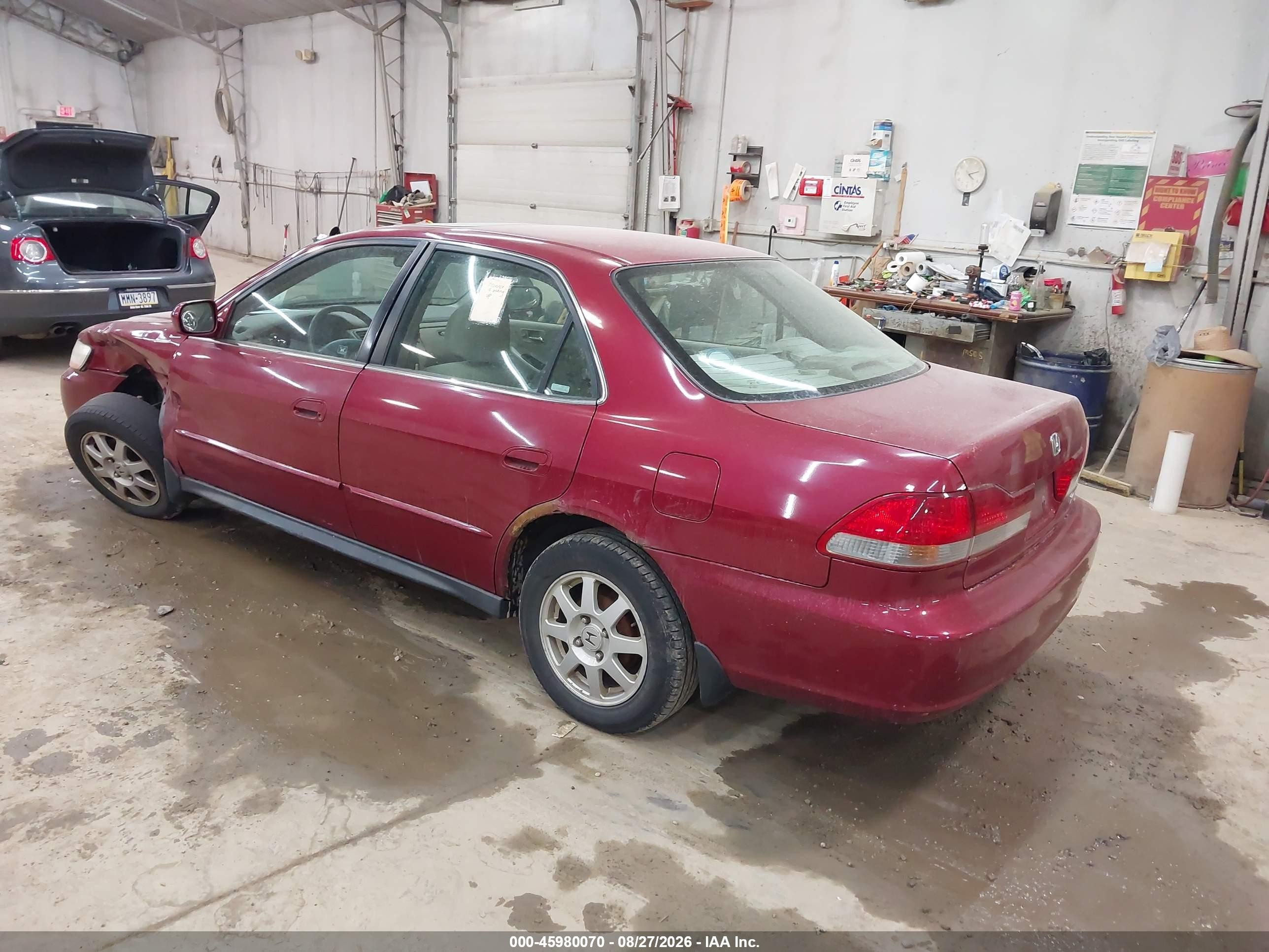 2002 Honda Accord 2.3 Ex/2.3 Se Красный vin: 1HGCG66822A154538