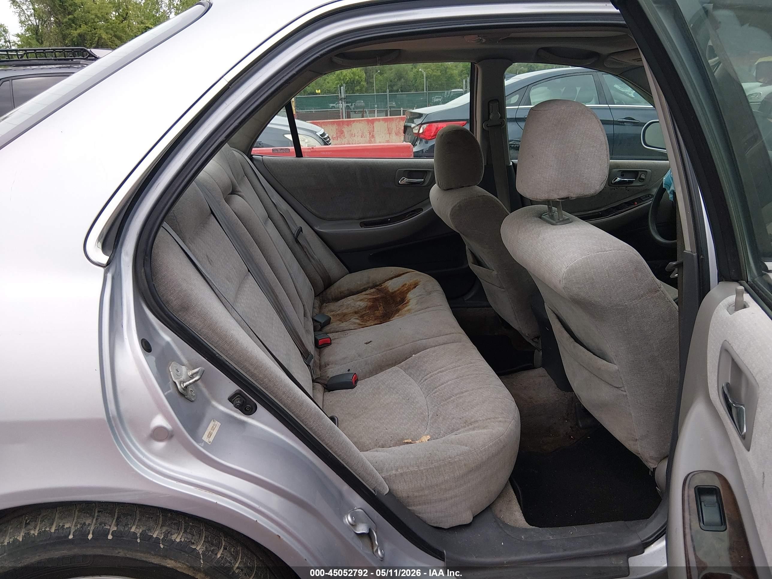 2002 Honda Accord 2.3 Ex/2.3 Se Silver vin: 1HGCG66832A001151