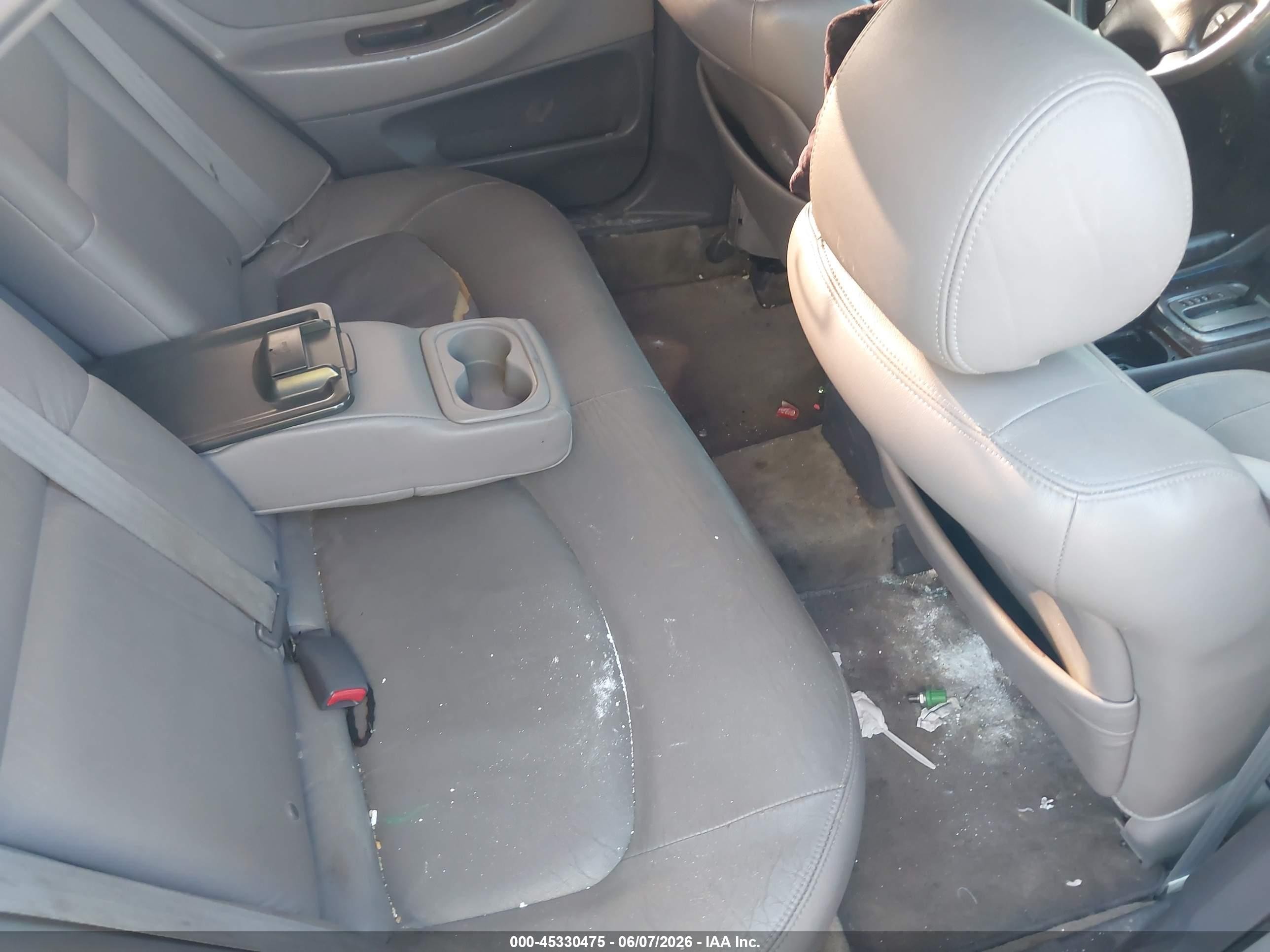 2002 Honda Accord 2.3 Ex/2.3 Se Silver vin: 1HGCG66832A167928