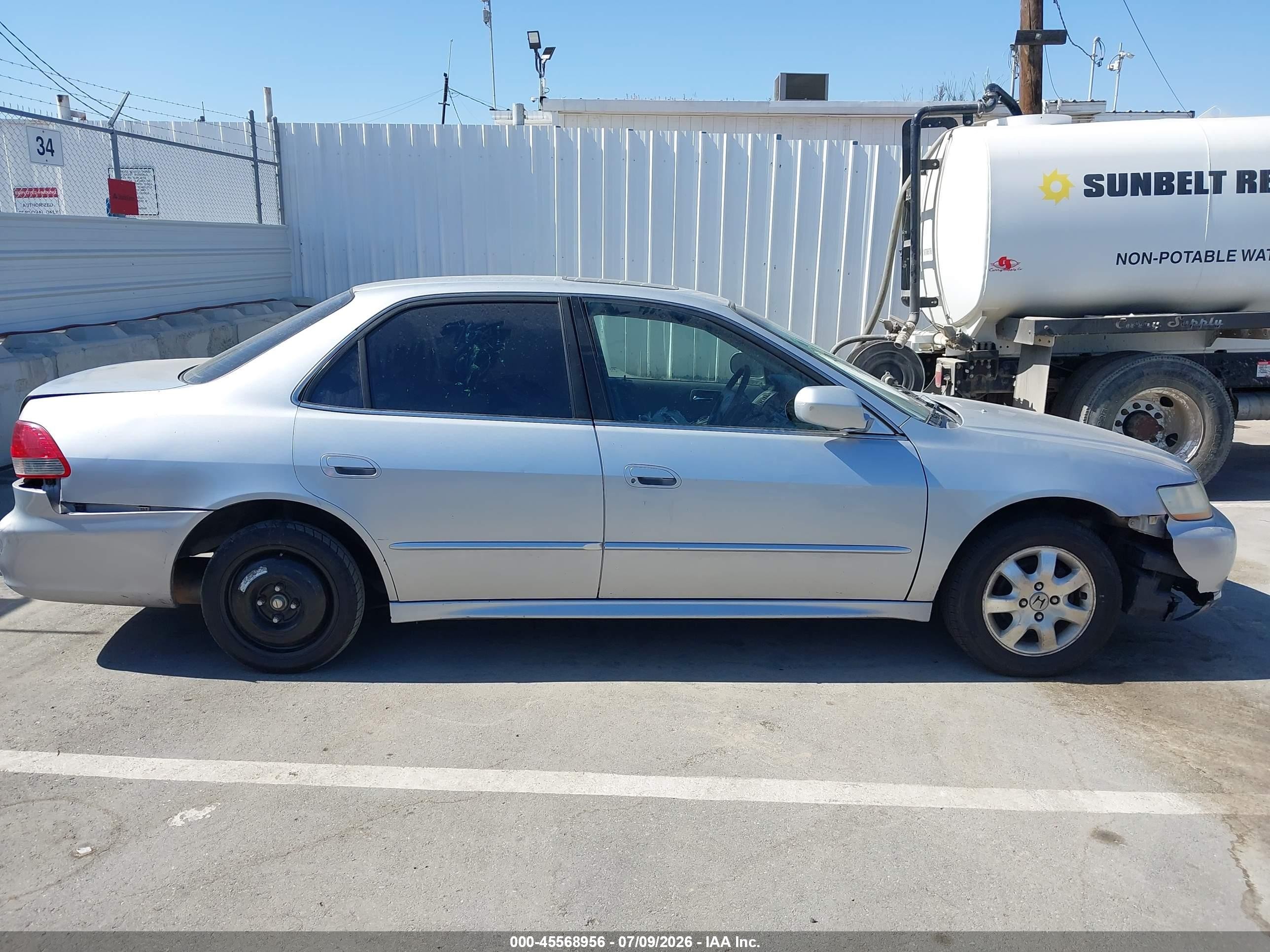 2002 Honda Accord 2.3 Ex/2.3 Se Silver vin: 1HGCG66852A017478