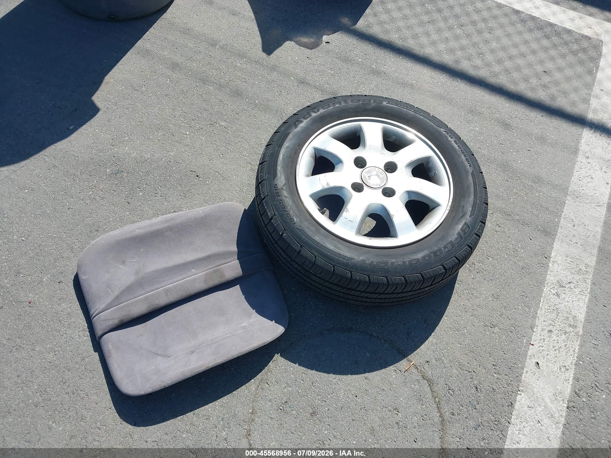 2002 Honda Accord 2.3 Ex/2.3 Se Silver vin: 1HGCG66852A017478