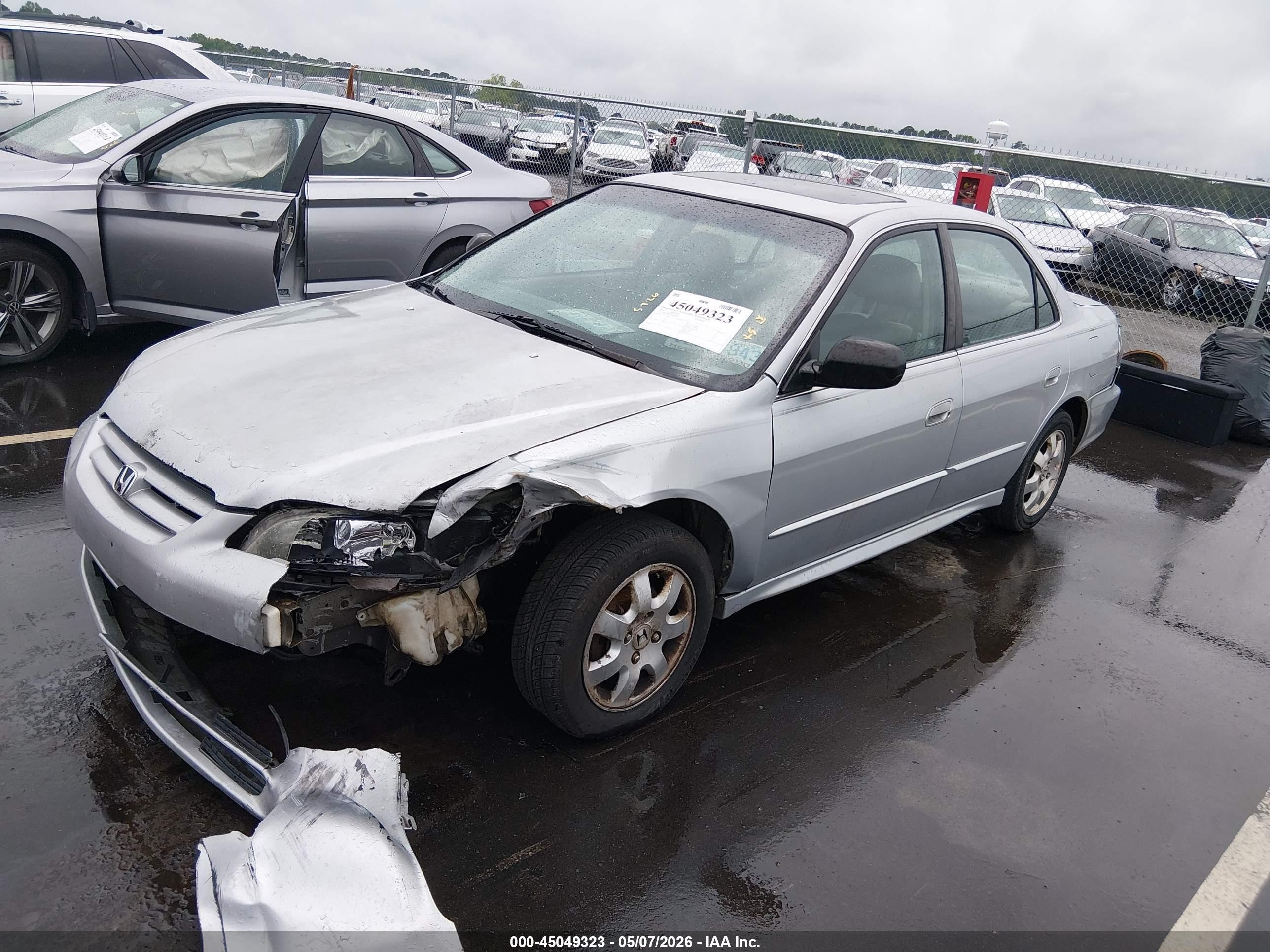 2002 Honda Accord 2.3 Ex/2.3 Se Silver vin: 1HGCG66852A067300