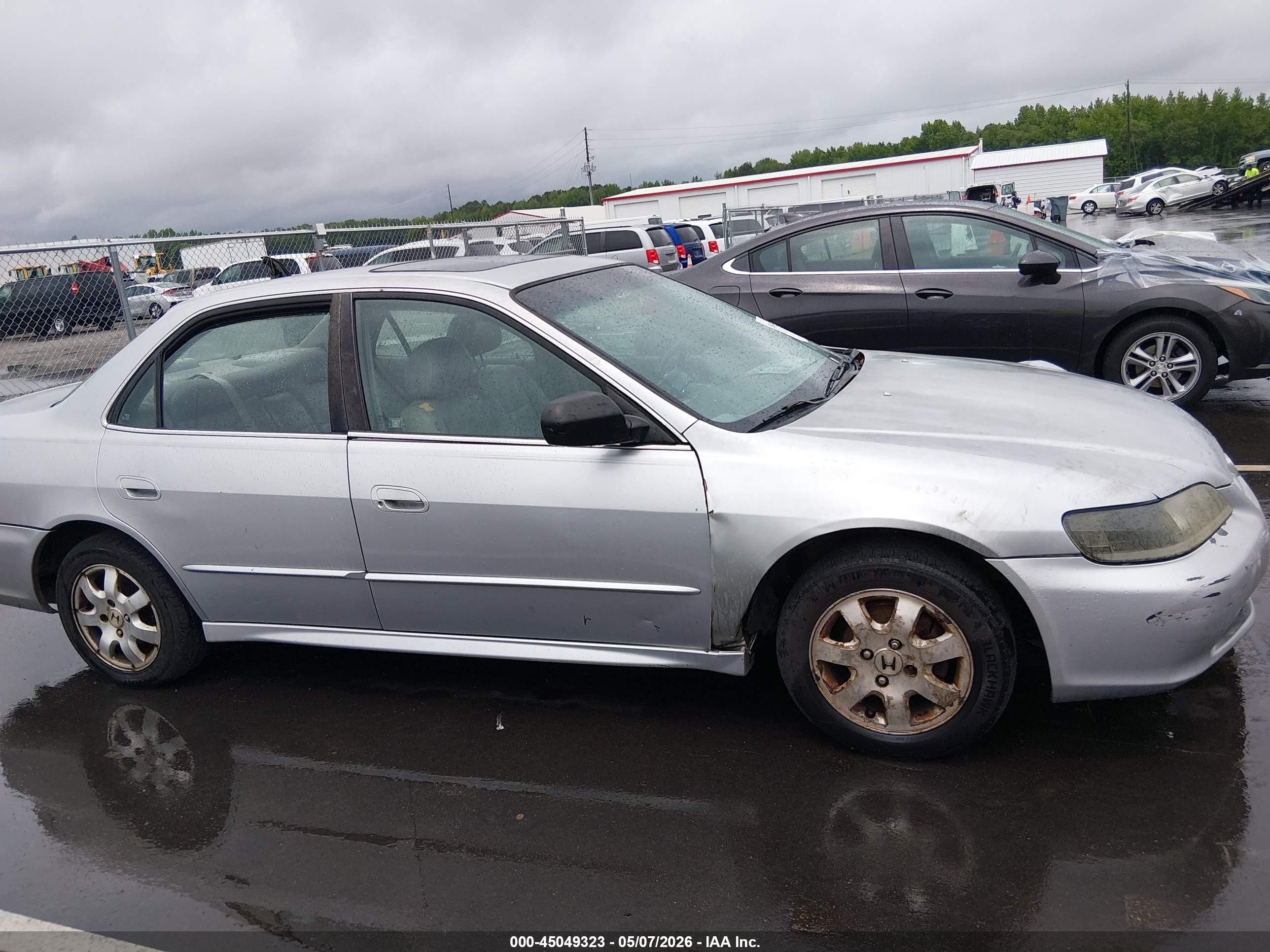 2002 Honda Accord 2.3 Ex/2.3 Se Silver vin: 1HGCG66852A067300