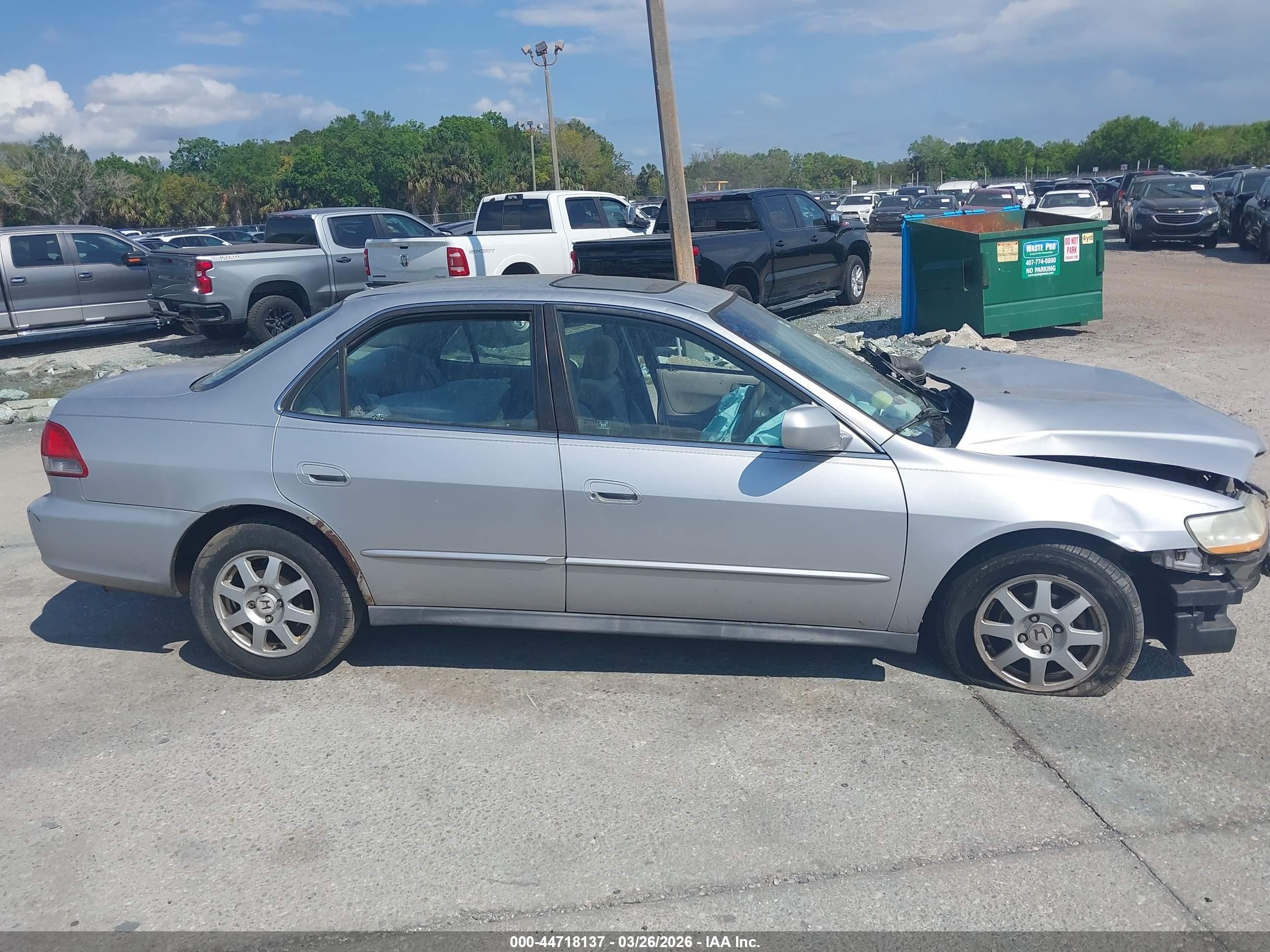 2002 Honda Accord 2.3 Ex/2.3 Se Silver vin: 1HGCG66862A082386