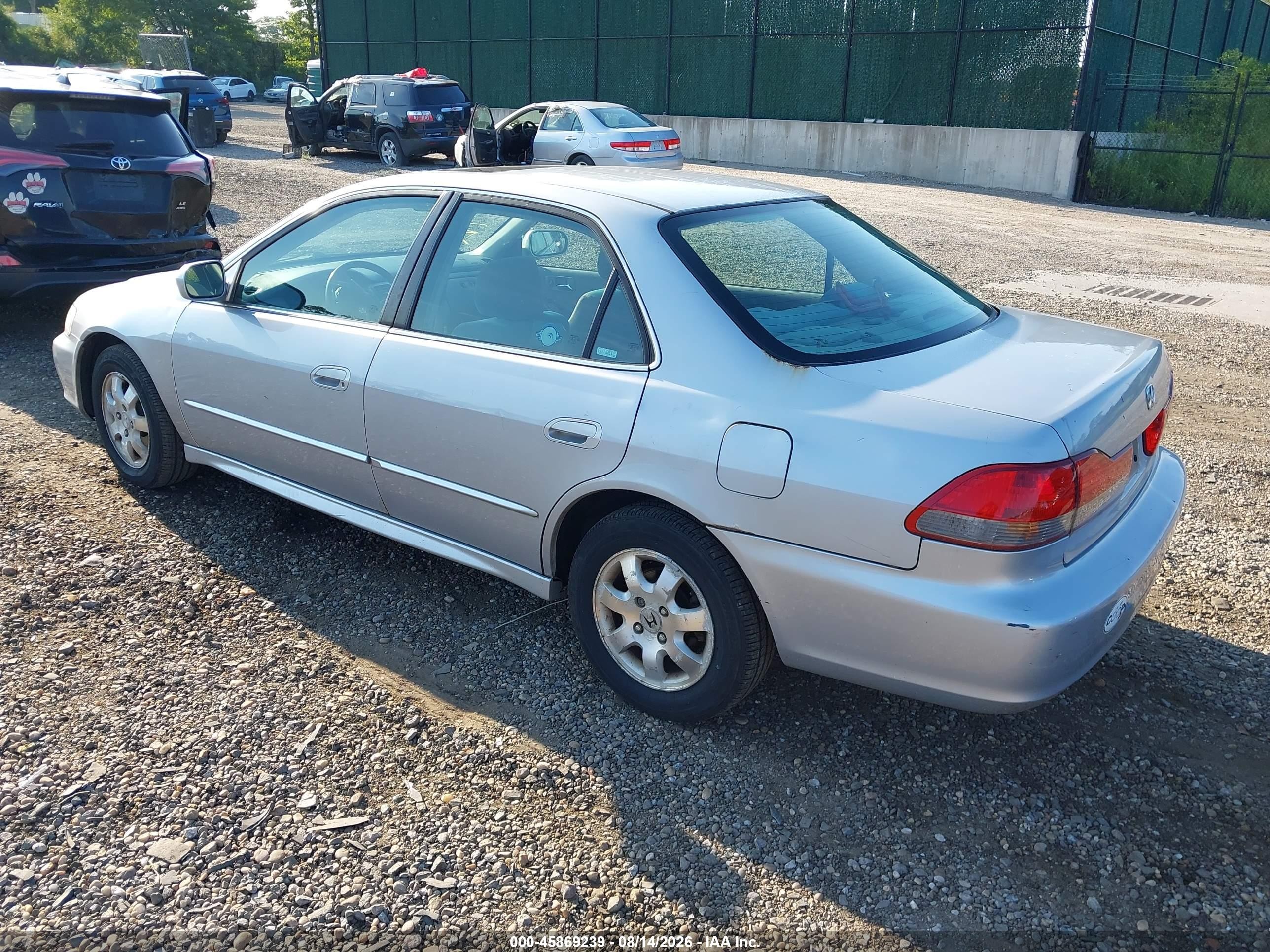 2002 Honda Accord 2.3 Ex/2.3 Se Silver vin: 1HGCG66862A133403