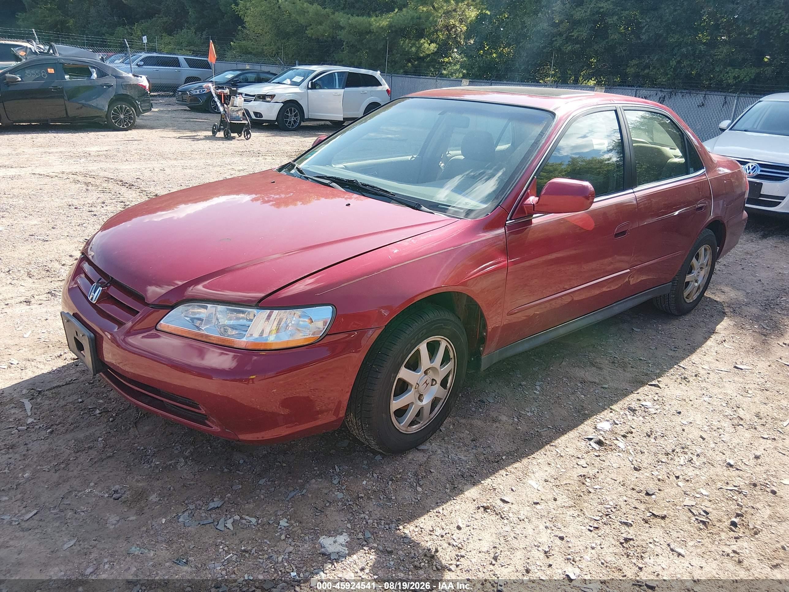 2002 Honda Accord 2.3 Ex/2.3 Se Red vin: 1HGCG66872A000388