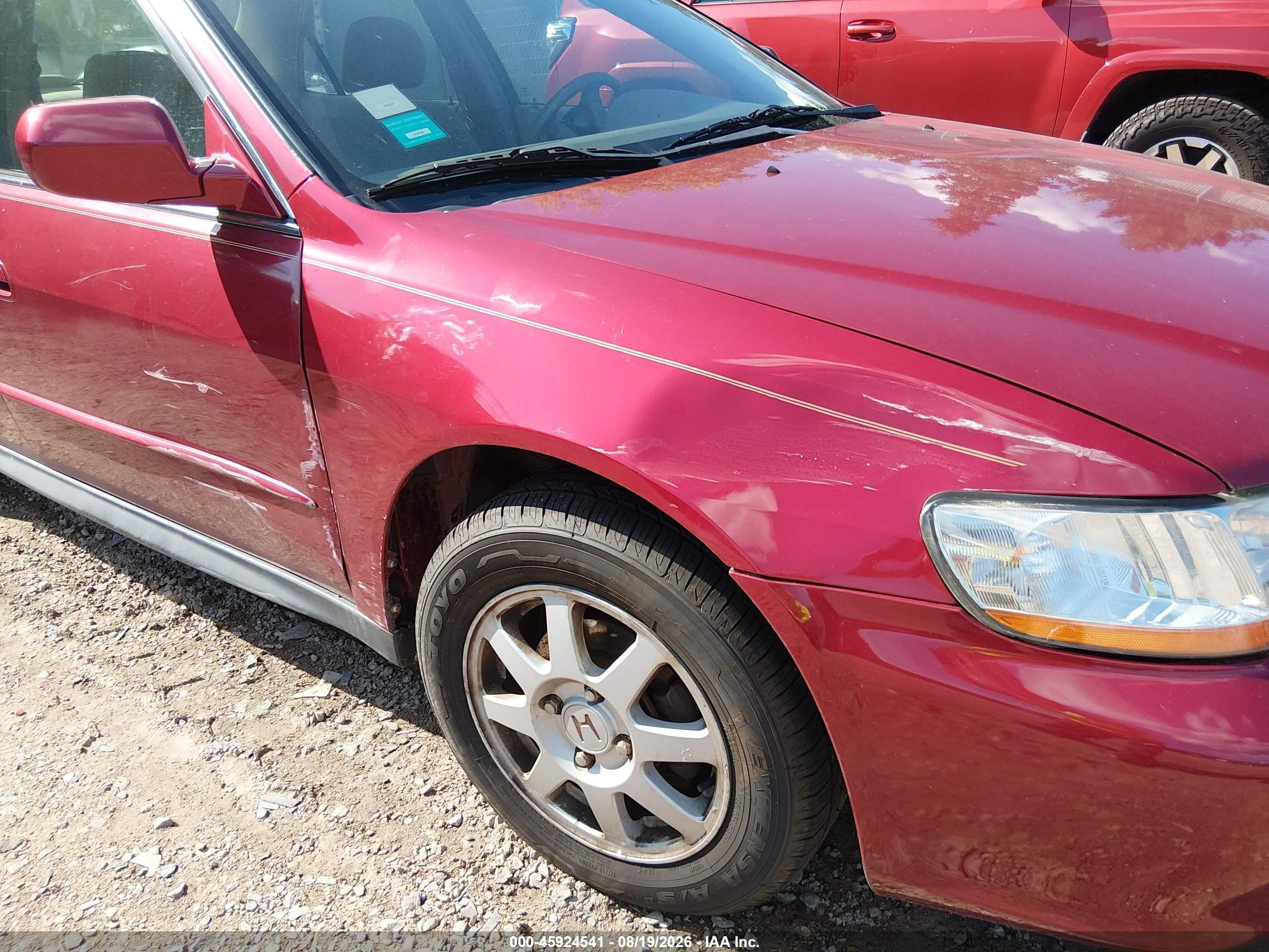 2002 Honda Accord 2.3 Ex/2.3 Se Red vin: 1HGCG66872A000388