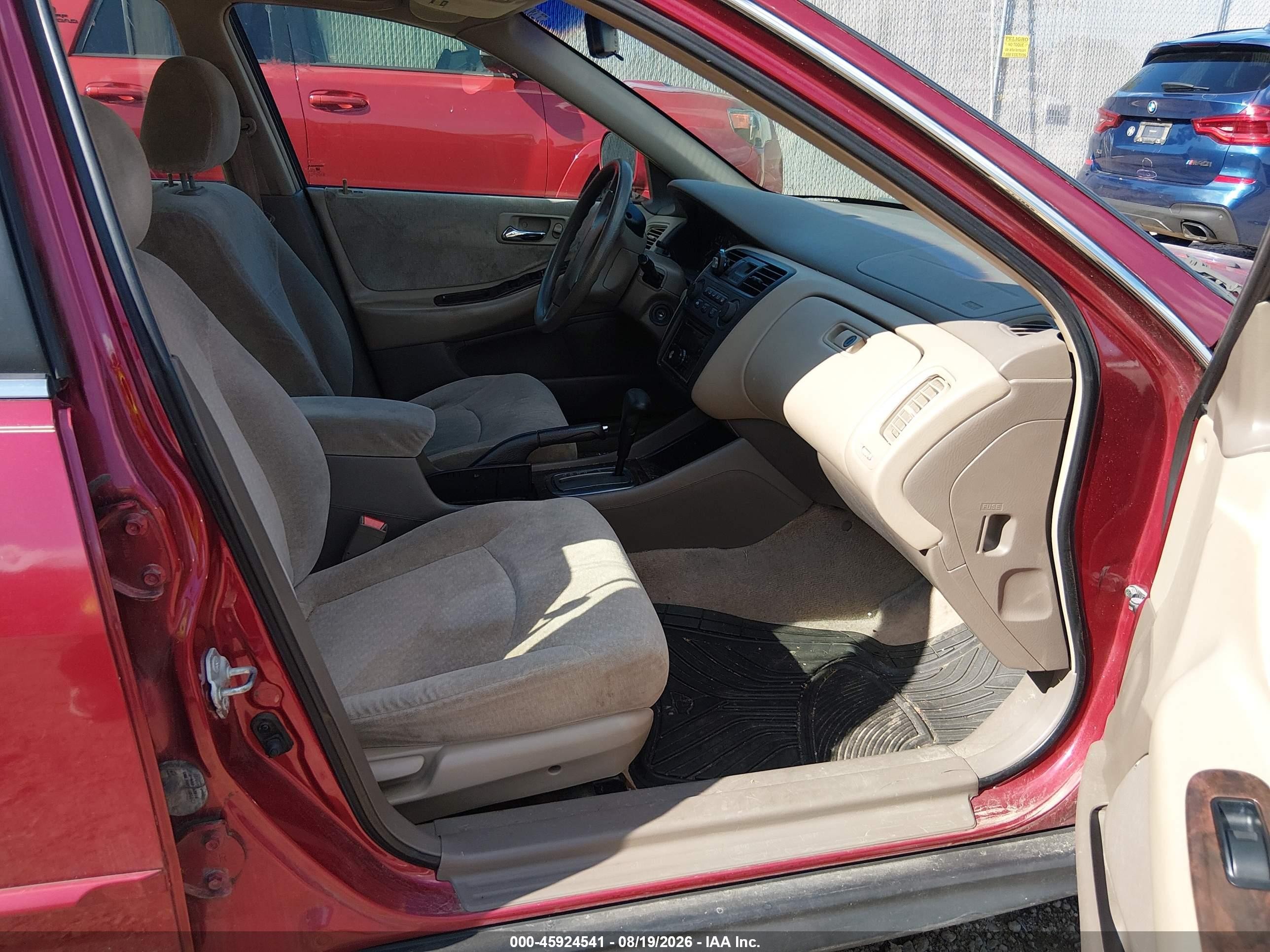 2002 Honda Accord 2.3 Ex/2.3 Se Red vin: 1HGCG66872A000388