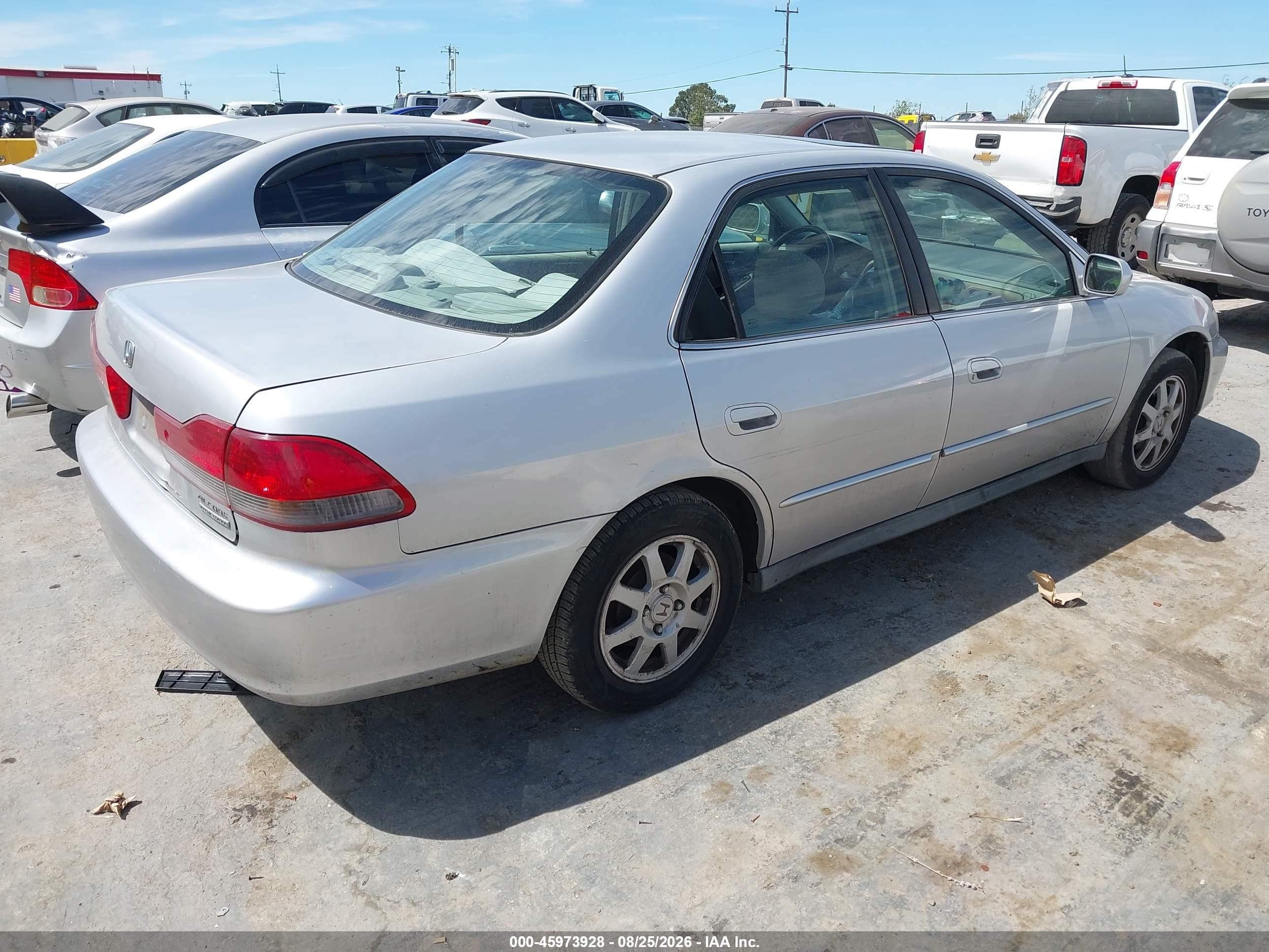 2002 Honda Accord 2.3 Ex/2.3 Se Silver vin: 1HGCG66872A159007