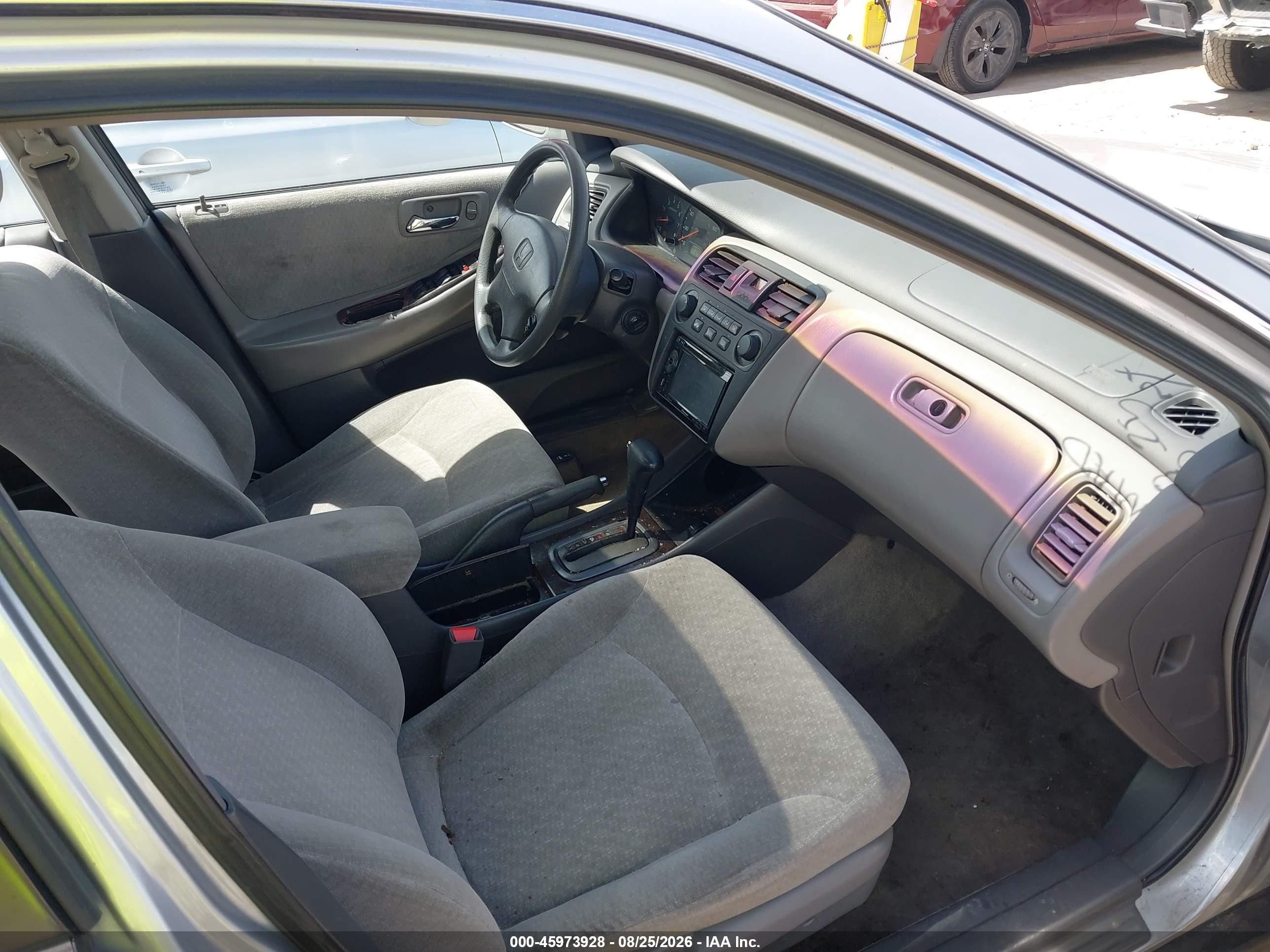 2002 Honda Accord 2.3 Ex/2.3 Se Silver vin: 1HGCG66872A159007