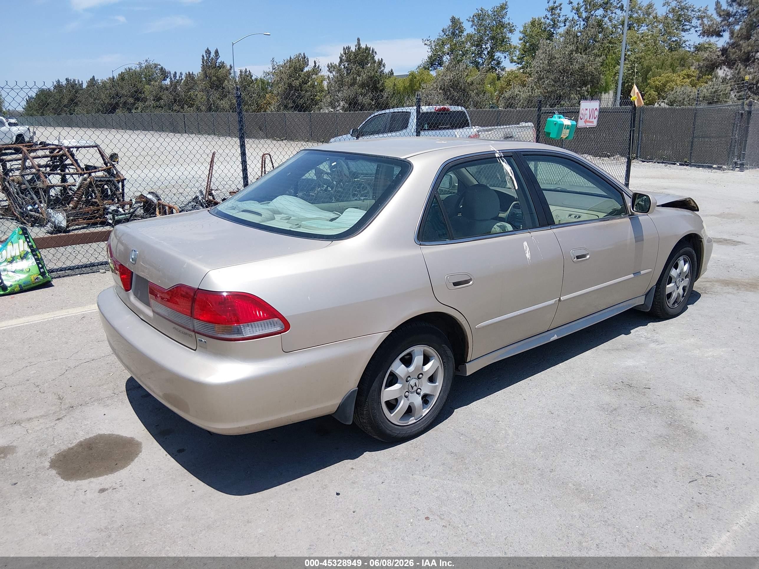 2001 Honda Accord 2.3 Ex Champagne vin: 1HGCG66881A031843