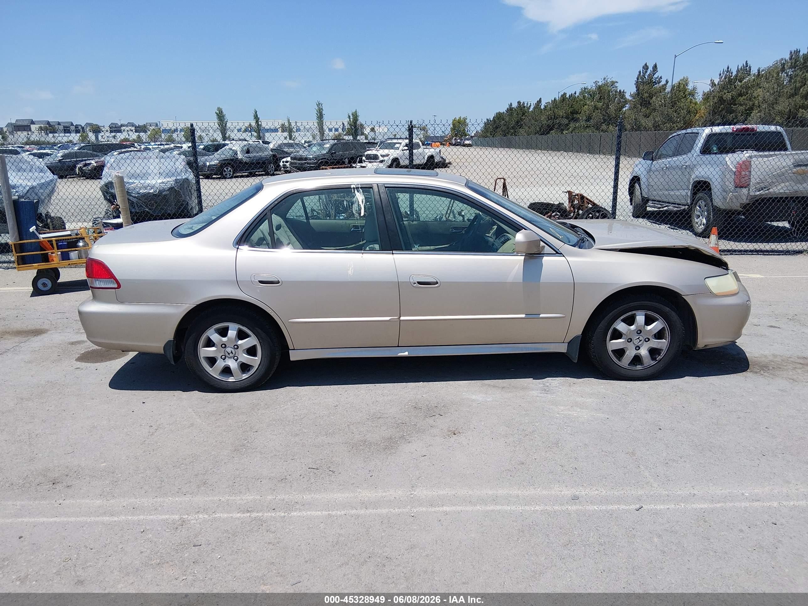 2001 Honda Accord 2.3 Ex Champagne vin: 1HGCG66881A031843