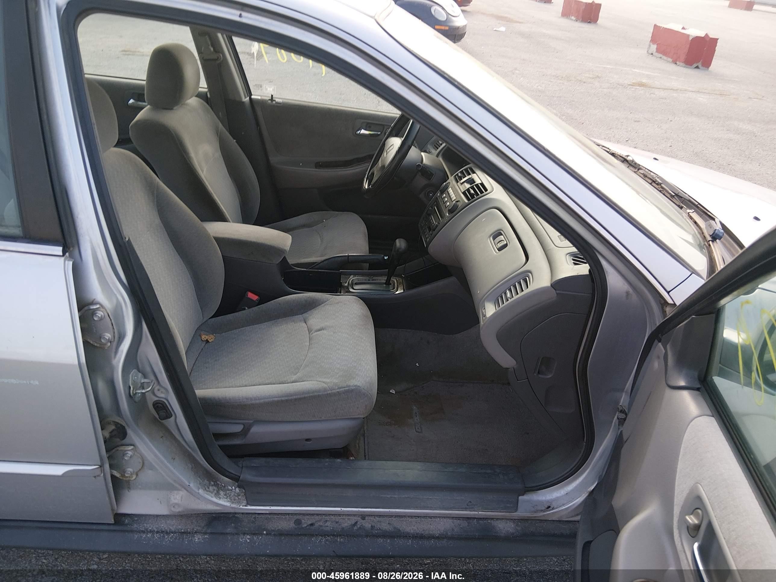 2002 Honda Accord Ex/se Silver vin: 1HGCG66882A097360