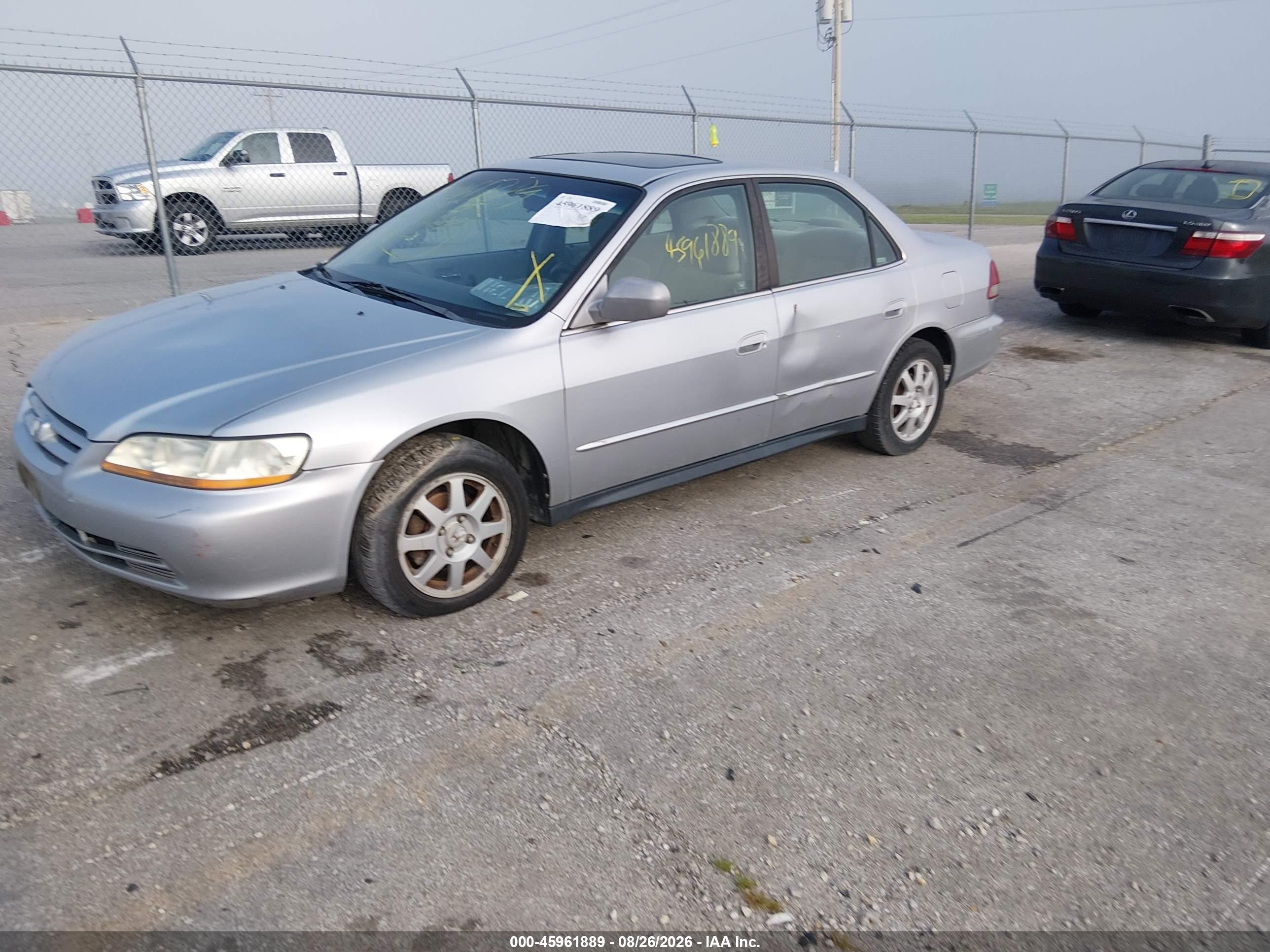 2002 Honda Accord Ex/se Silver vin: 1HGCG66882A097360