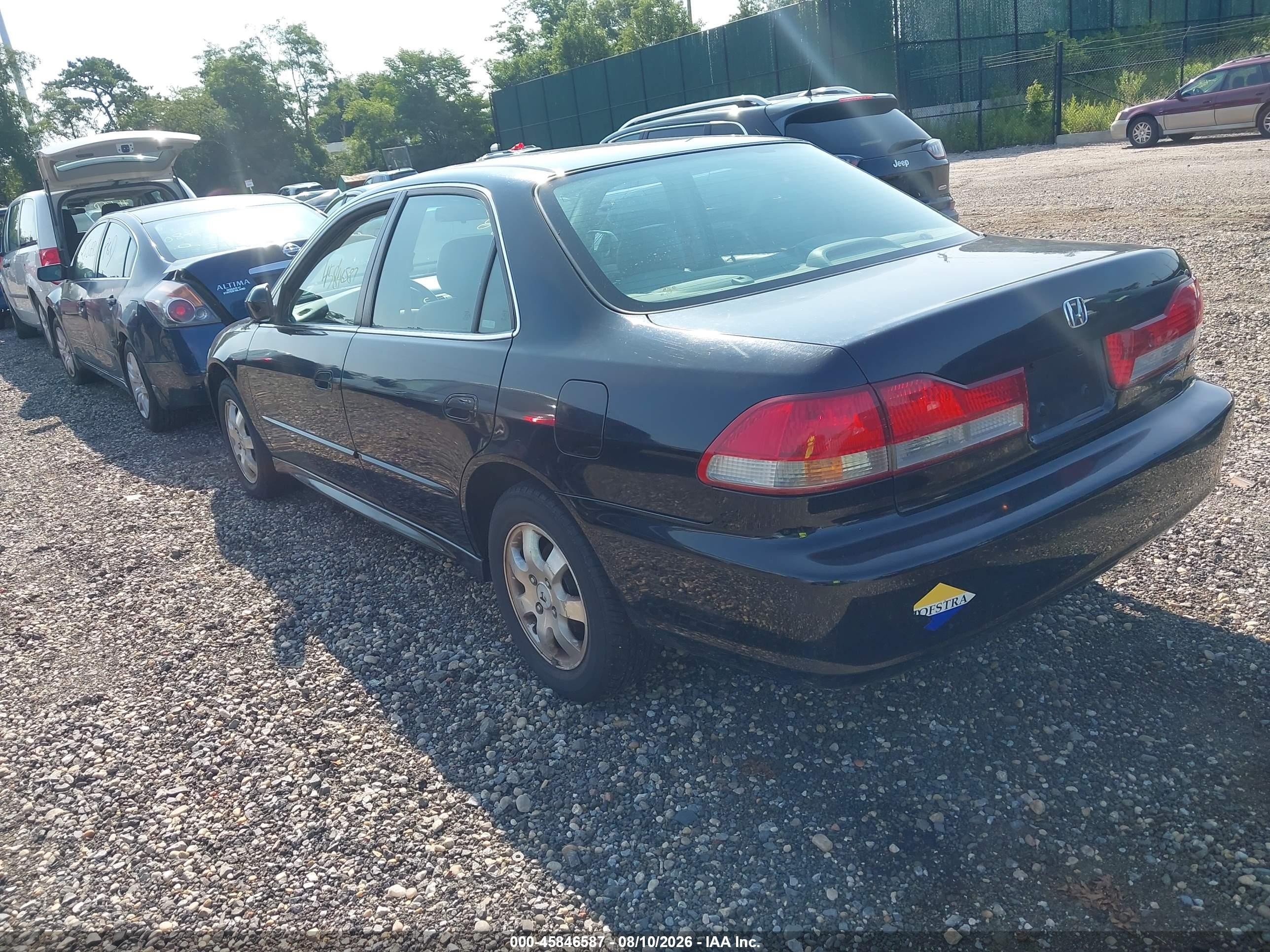 2002 Honda Accord   Black vin: 1HGCG66882A145732