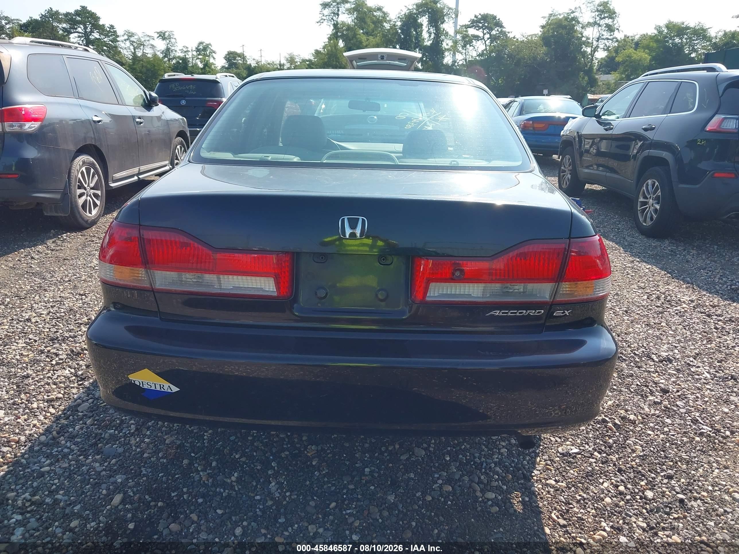 2002 Honda Accord   Black vin: 1HGCG66882A145732