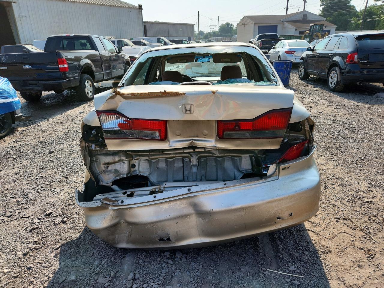 2001 Honda Accord Ex Золотой vin: 1HGCG66891A004988
