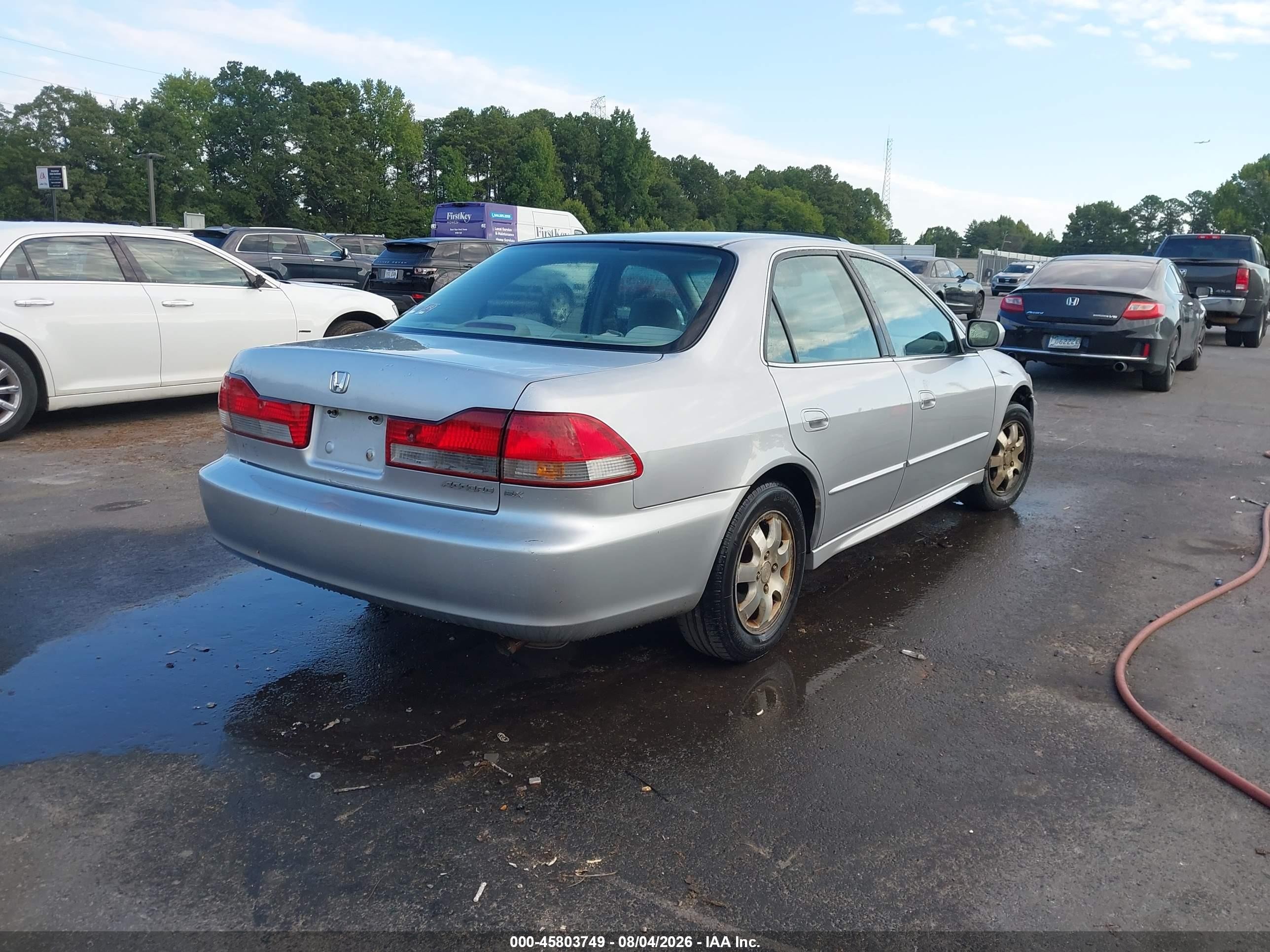 2002 Honda Accord 2.3 Ex/2.3 Se Silver vin: 1HGCG66892A155251